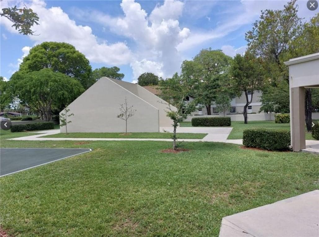 503 Gardens Drive 202, Pompano Beach, FL 33069 — photo 30 of 35