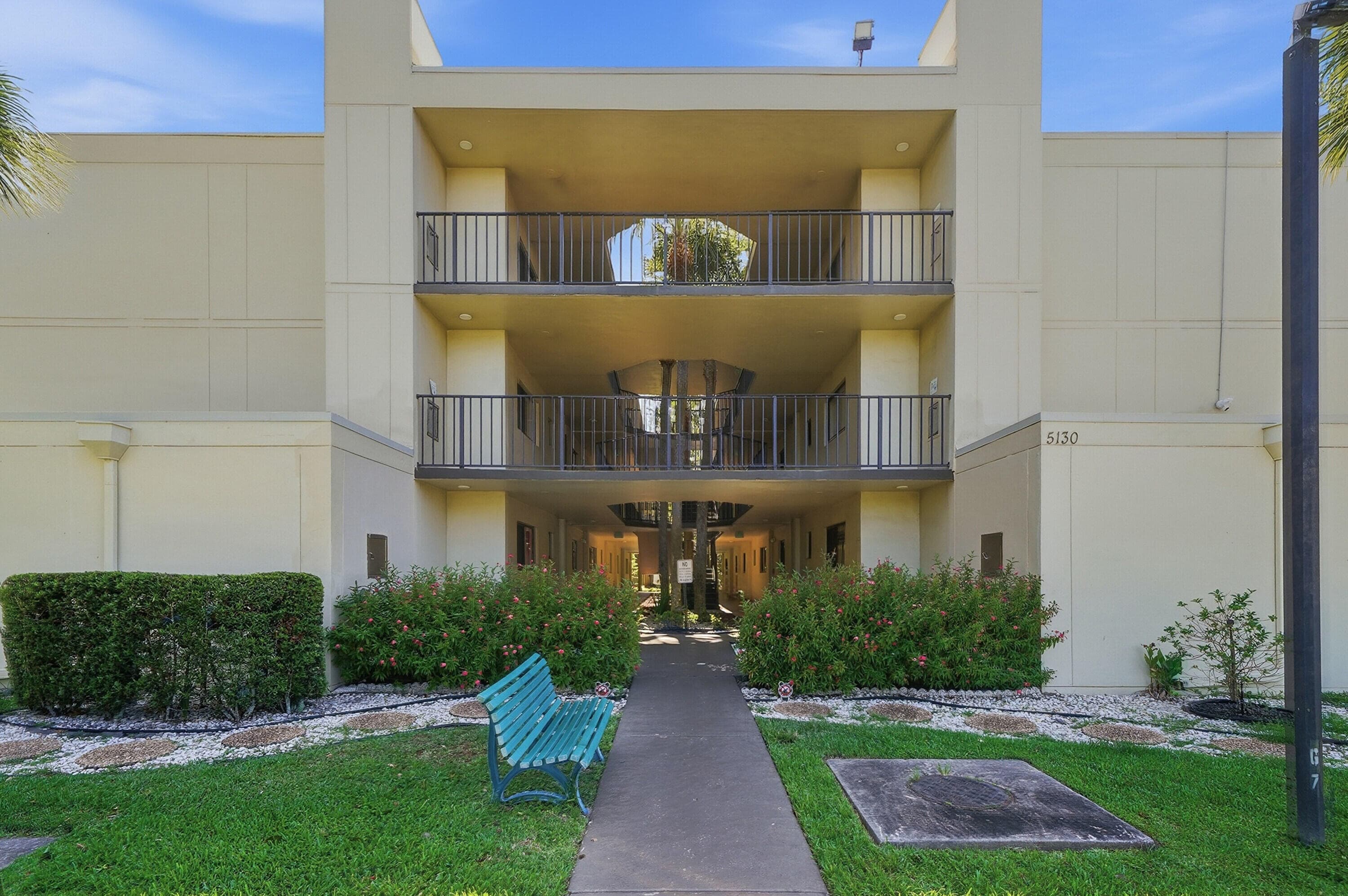 5130 Las Verdes Circle 307, Delray Beach, FL 33484 — photo 32 of 73