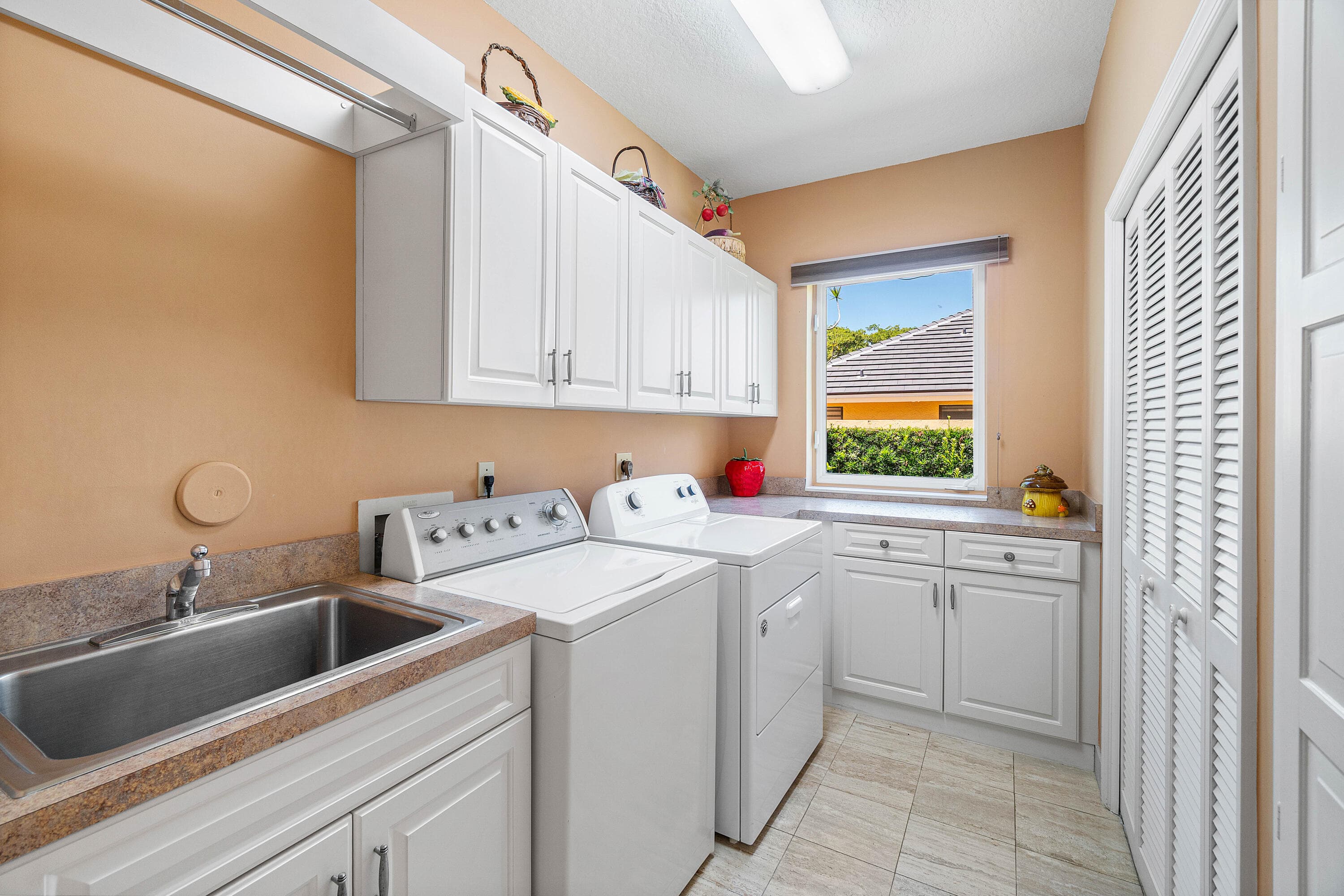 4440 Woodfield Boulevard, Boca Raton, FL 33434 — photo 12 of 59