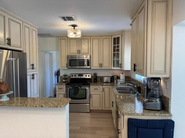 632 SW 8th Avenue, Fort Lauderdale, FL 33315 — photo 6 of 16