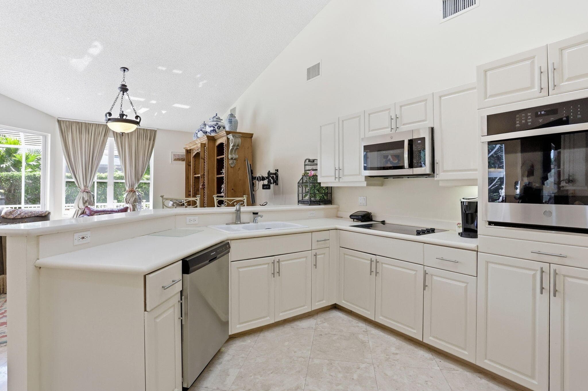 7821 Dorchester Road, Boynton Beach, FL 33472 — photo 16 of 51