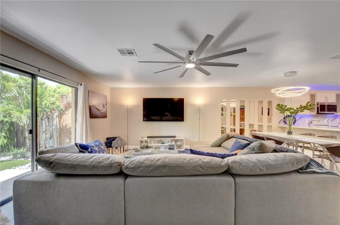 246 Avenue L, Delray Beach, FL 33483 — photo 8 of 67