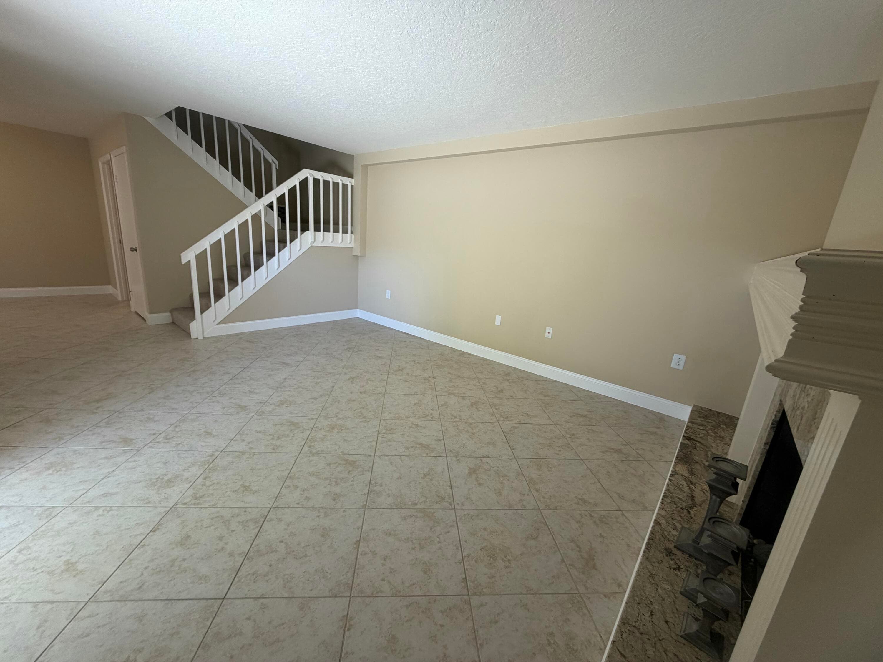 2407 24th Lane, Palm Beach Gardens, FL 33418 — photo 9 of 18
