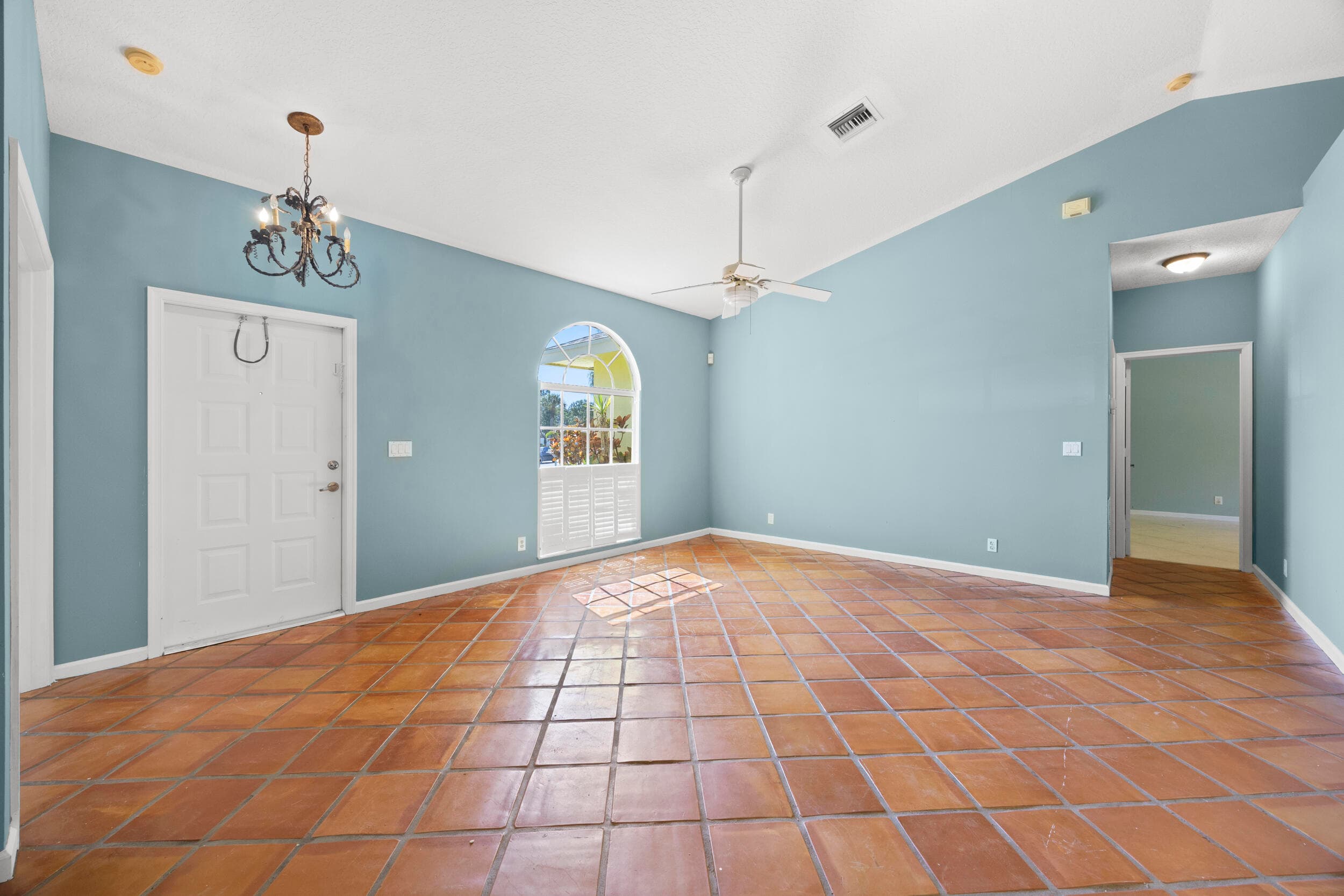 105 Monterey Way, Royal Palm Beach, FL 33411 — photo 10 of 72