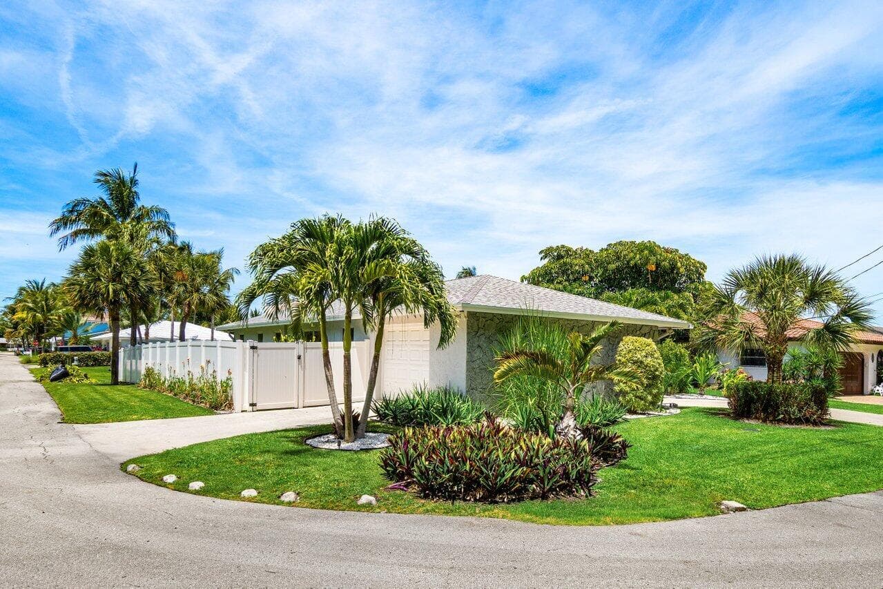 106 Periwinkle Drive, Hypoluxo, FL 33462 — photo 3 of 62