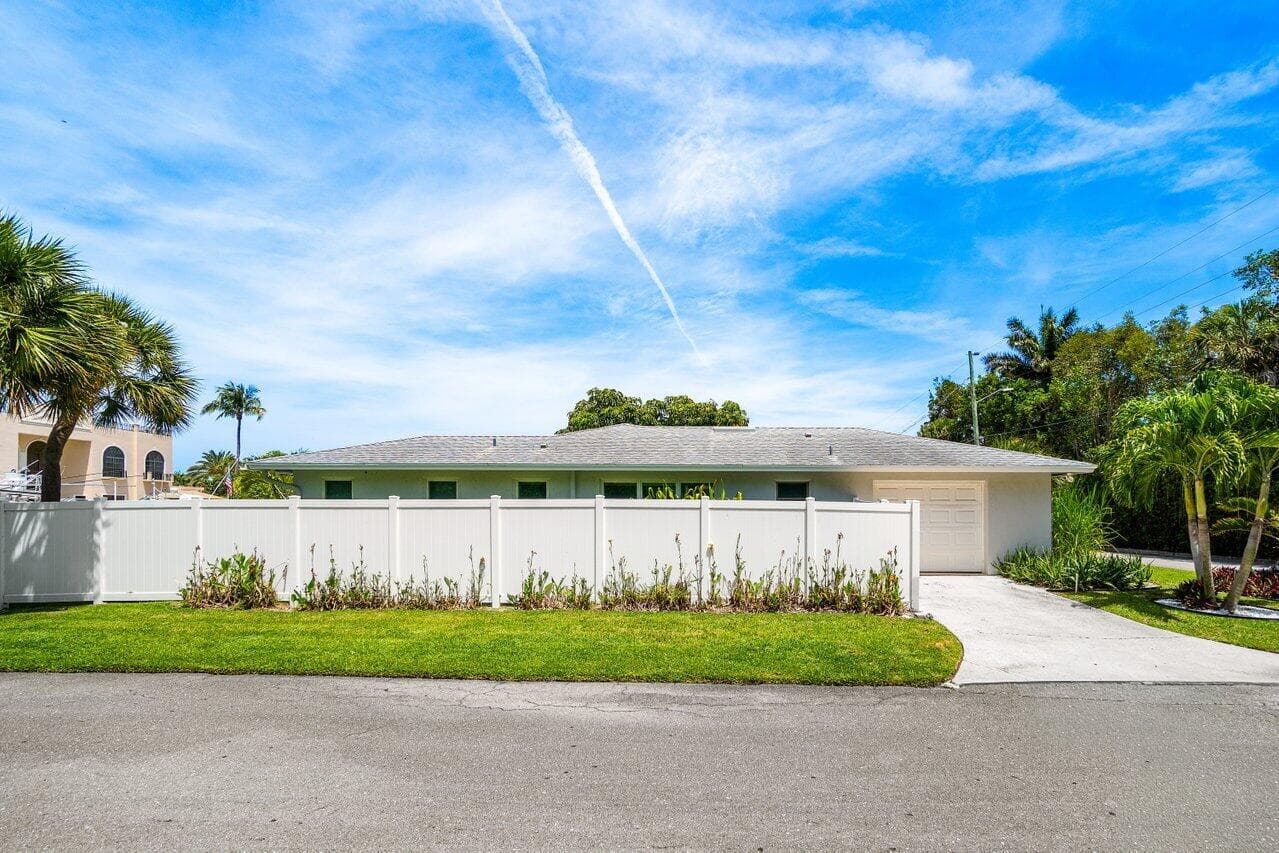 106 Periwinkle Drive, Hypoluxo, FL 33462 — photo 4 of 62