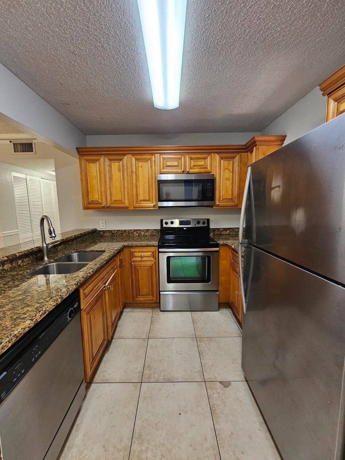 1701 Balfour Point Drive G, West Palm Beach, FL 33411 — photo 4 of 19