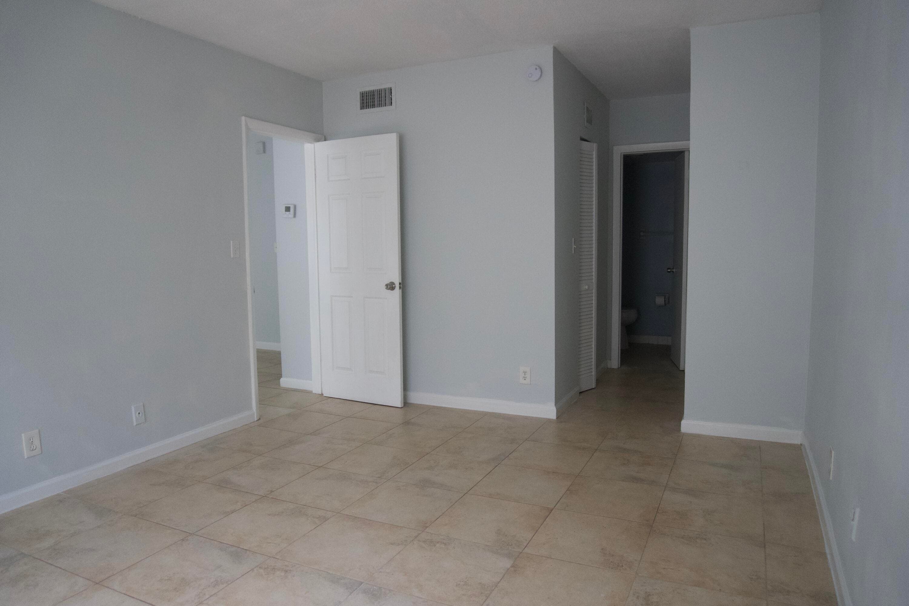 151 SE 6th Avenue 3, Pompano Beach, FL 33060 — photo 10 of 19