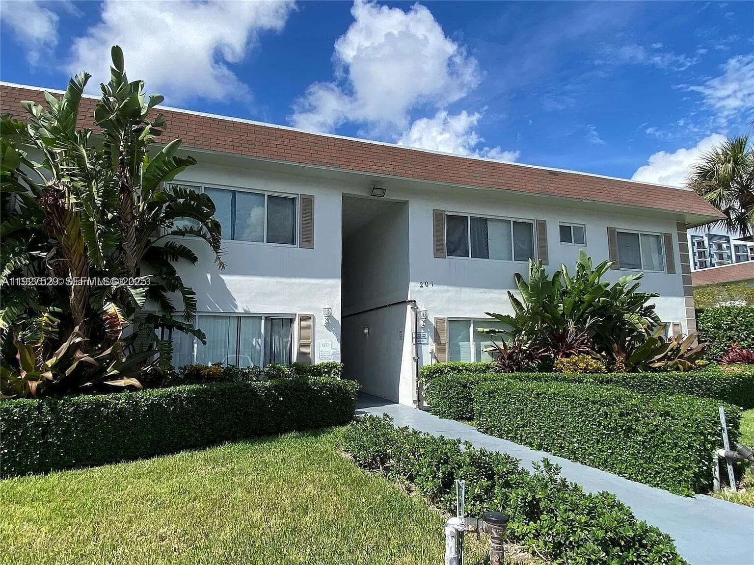 151 SE 6th Avenue 3, Pompano Beach, FL 33060 — photo 1 of 19