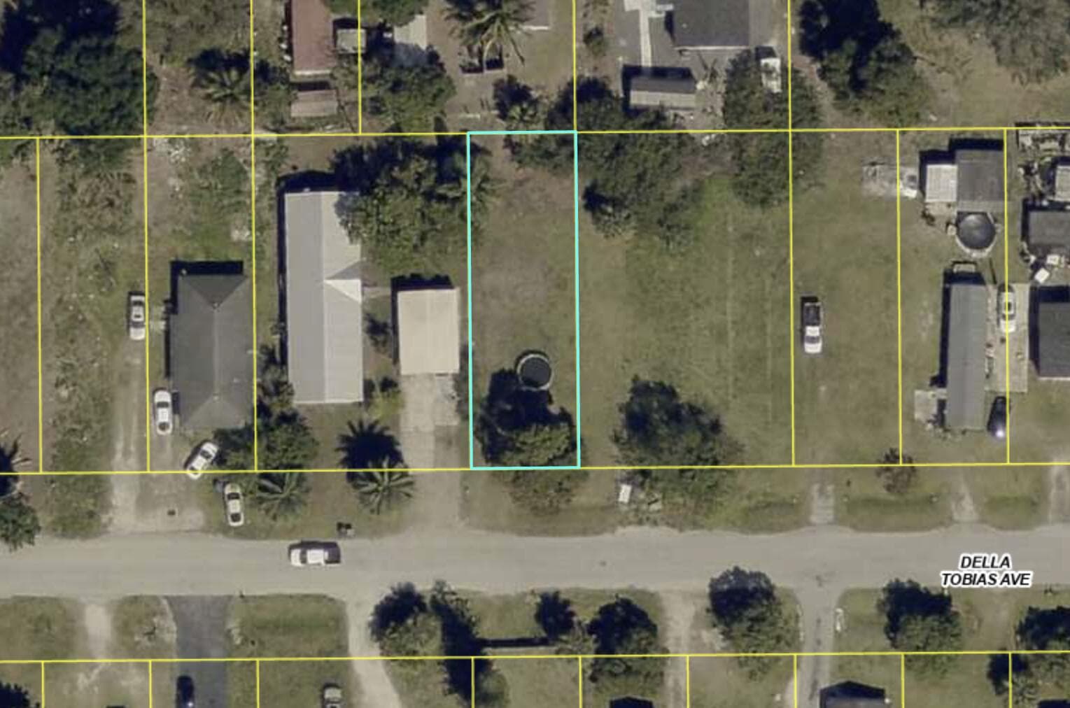 1027 Della Tobias Avenue, Clewiston, FL 33440 — photo 4 of 4