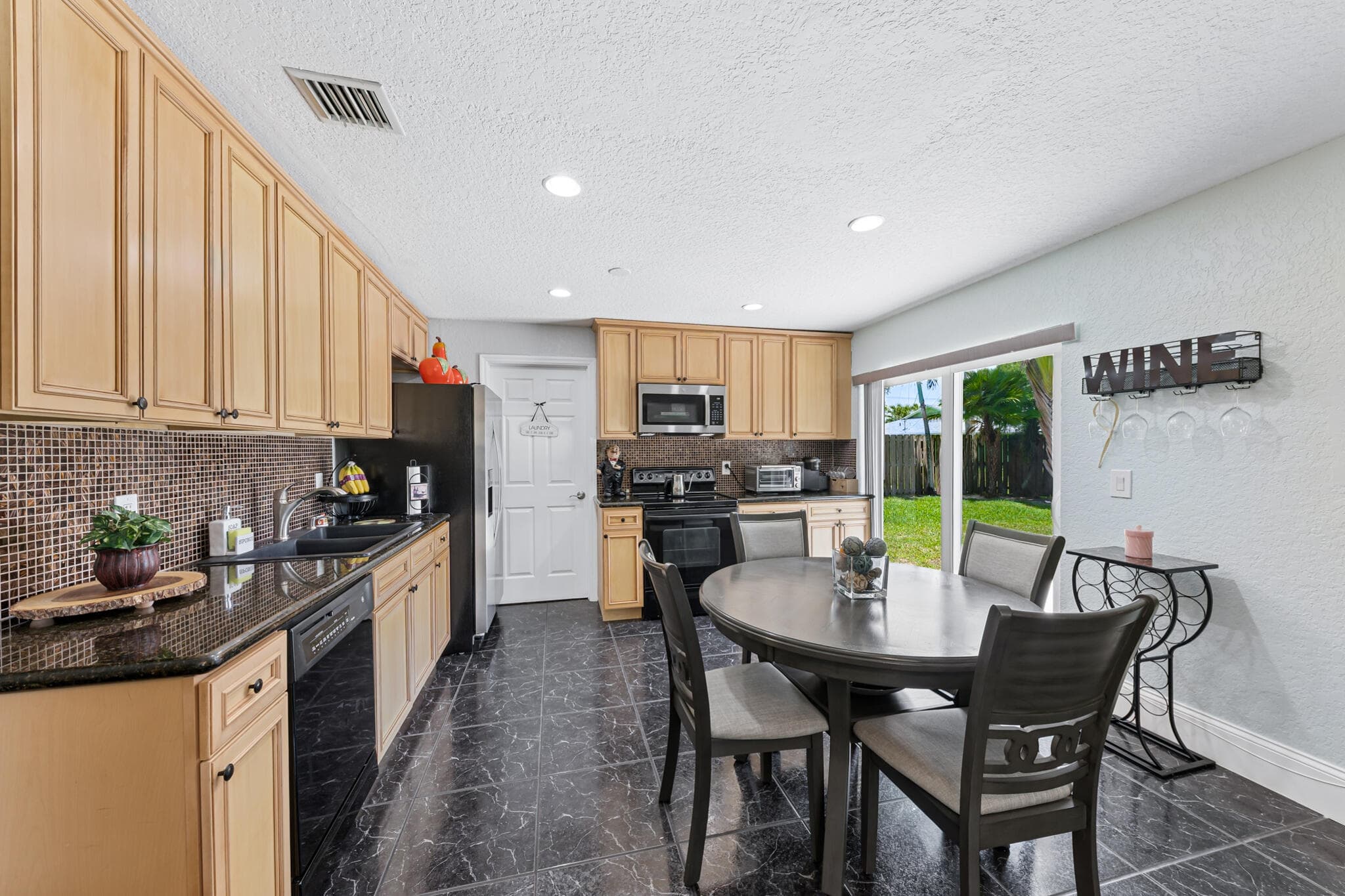 9159 Honeywell Road, Lake Worth, FL 33467 — photo 12 of 32