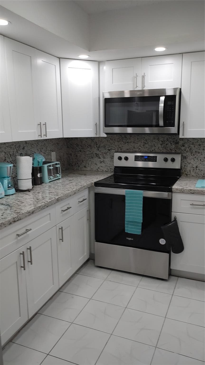 12900 SW 7th Court 410b, Pembroke Pines, FL 33027 — photo 20 of 32