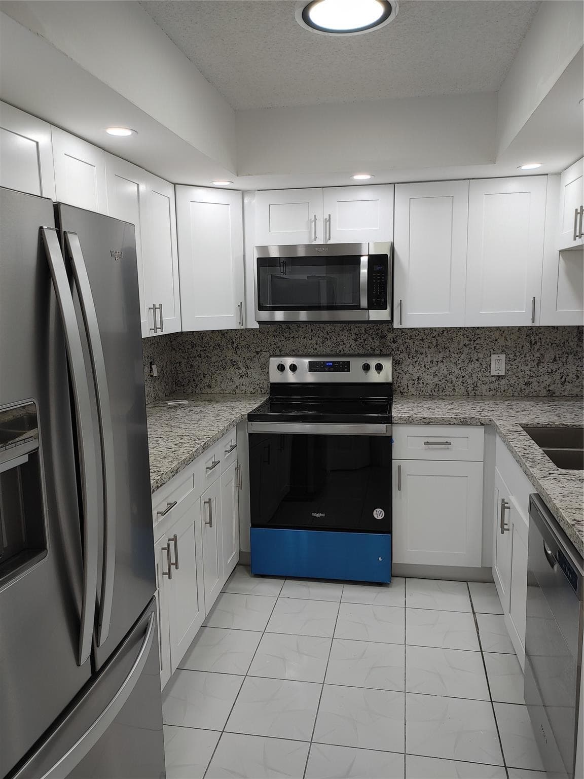 12900 SW 7th Court 410b, Pembroke Pines, FL 33027 — photo 24 of 32