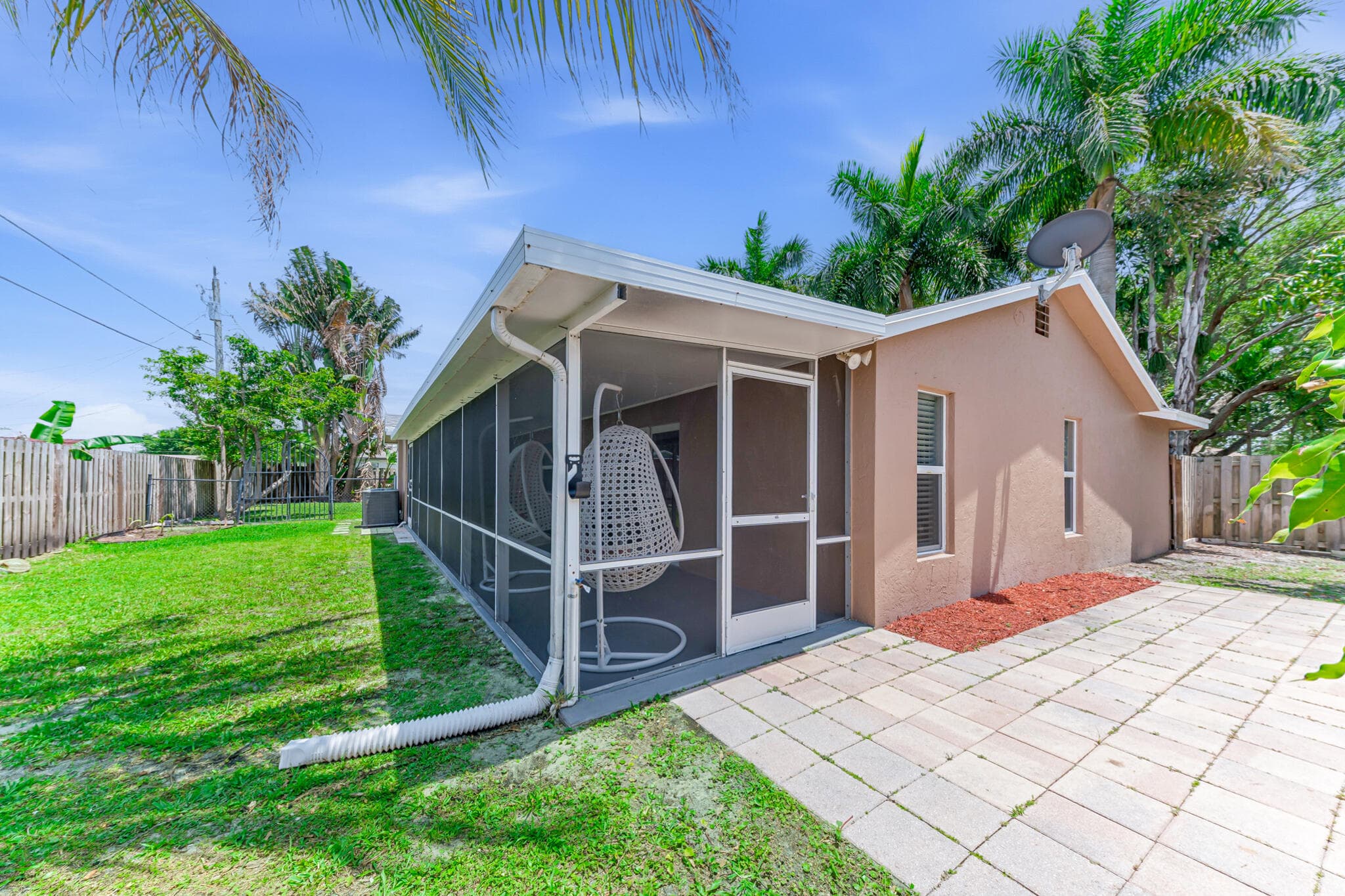9159 Honeywell Road, Lake Worth, FL 33467 — photo 25 of 32