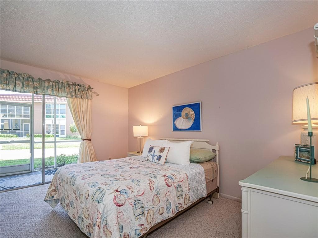 21 Pine Arbor Lane 104, Vero Beach, FL 32962 — photo 11 of 36
