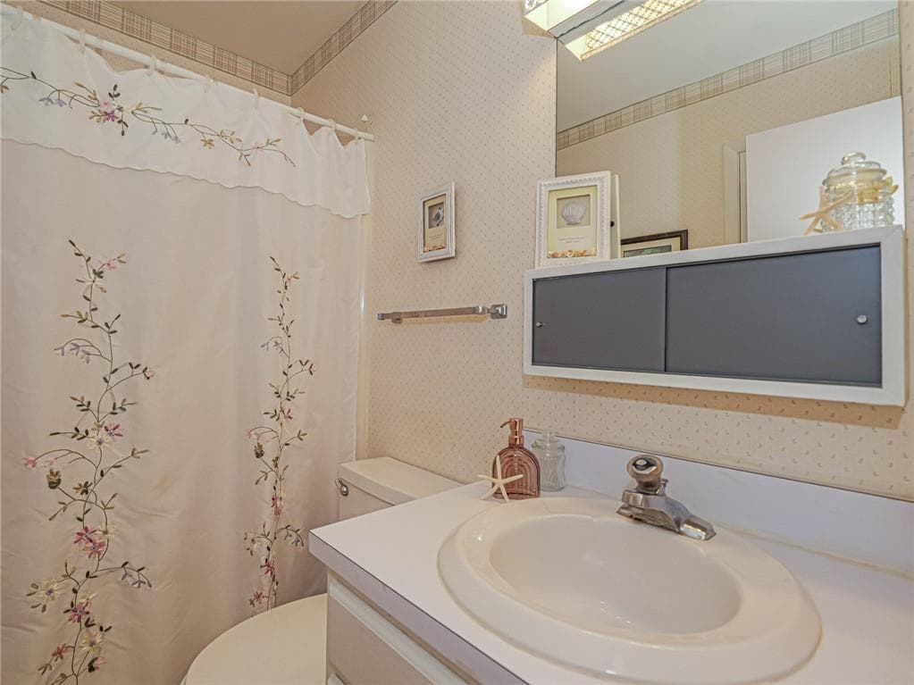 21 Pine Arbor Lane 104, Vero Beach, FL 32962 — photo 17 of 36