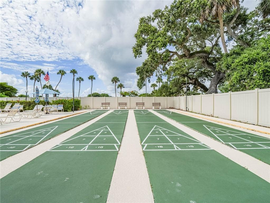 21 Pine Arbor Lane 104, Vero Beach, FL 32962 — photo 30 of 36