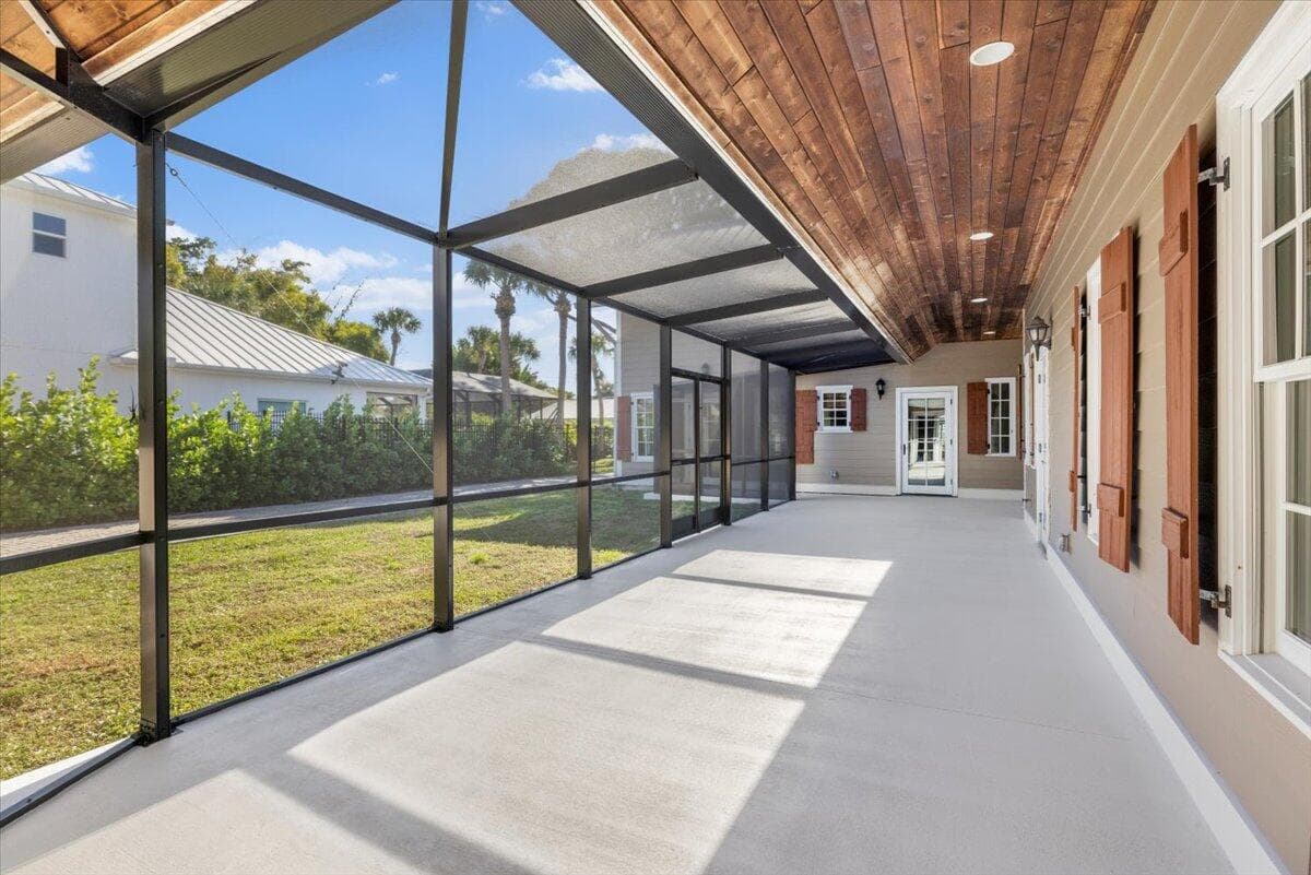 531 Sunset Boulevard, Melbourne Beach, FL 32951 — photo 8 of 70