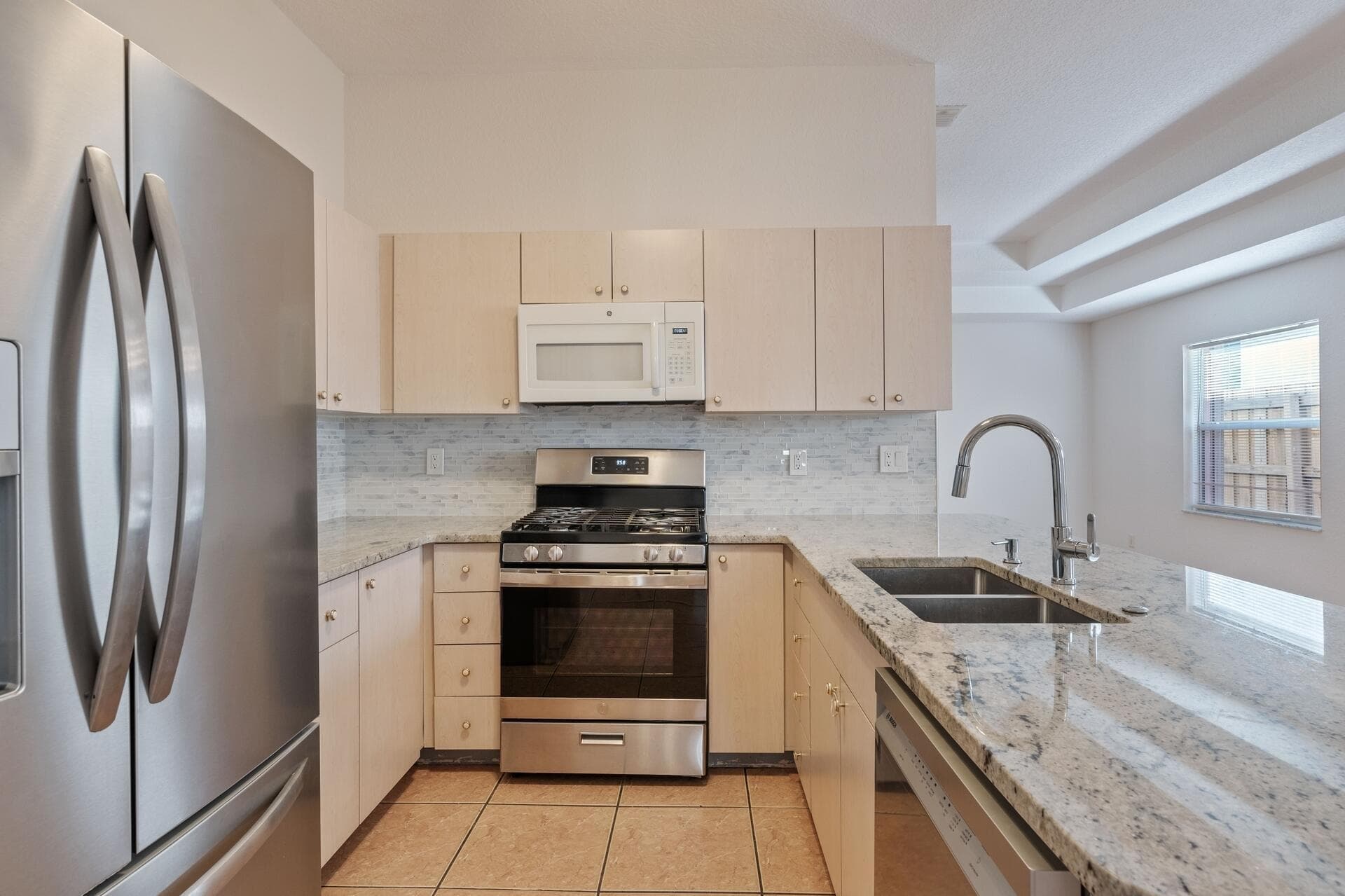 623 N L Street 1 (left Side), Lake Worth Beach, FL 33460 — photo 6 of 17