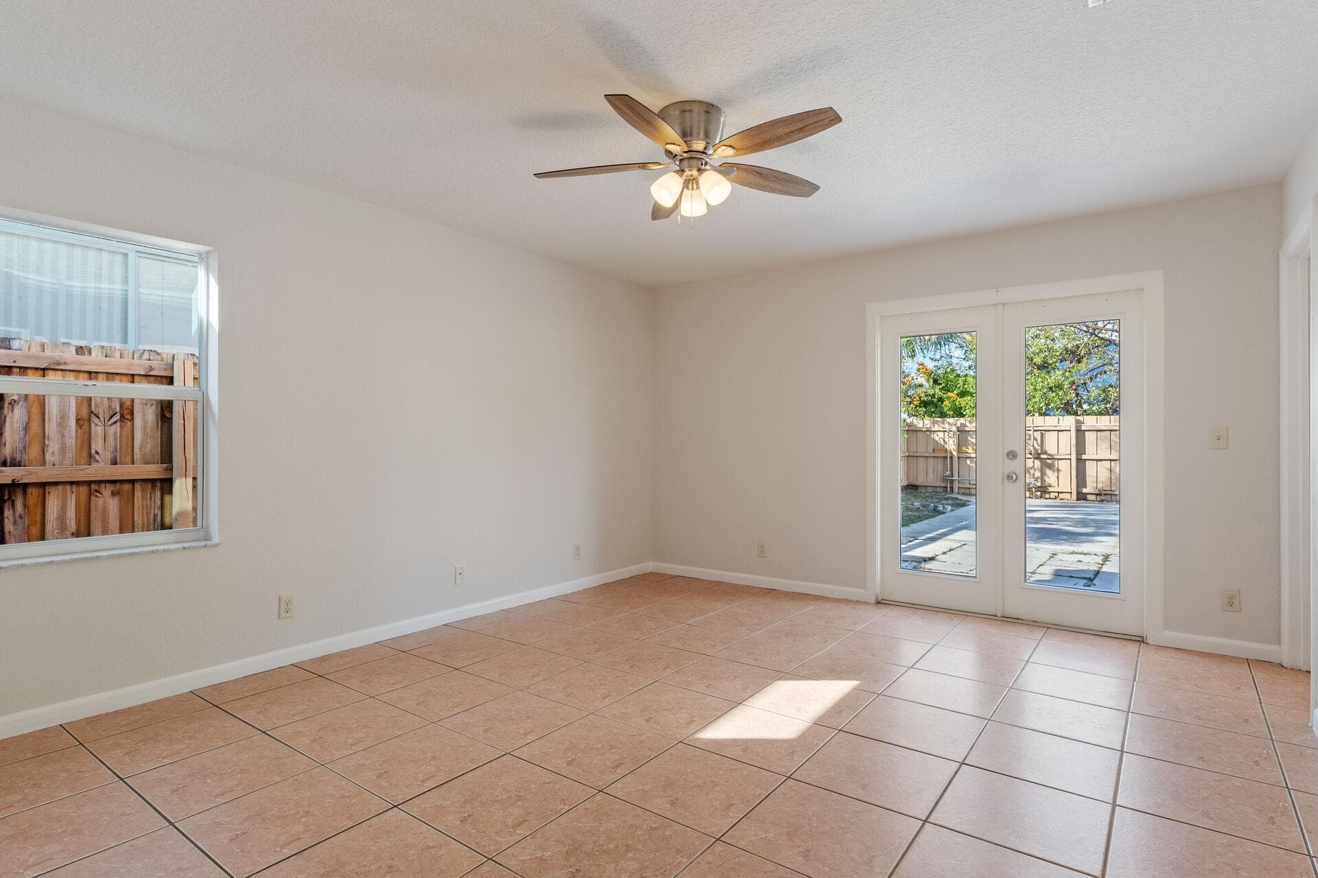 623 N L Street 1 (left Side), Lake Worth Beach, FL 33460 — photo 8 of 17