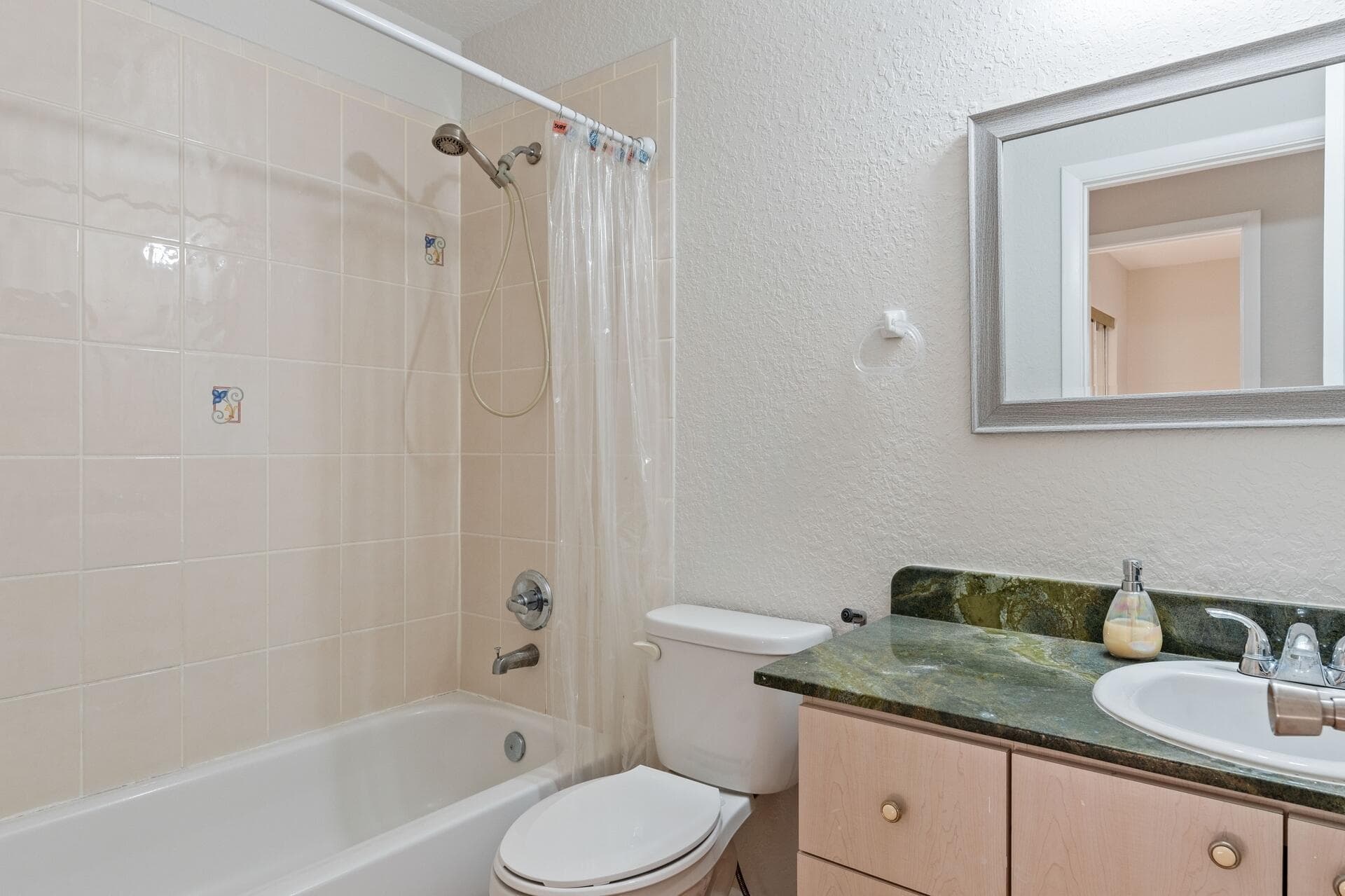 623 N L Street 1 (left Side), Lake Worth Beach, FL 33460 — photo 12 of 17