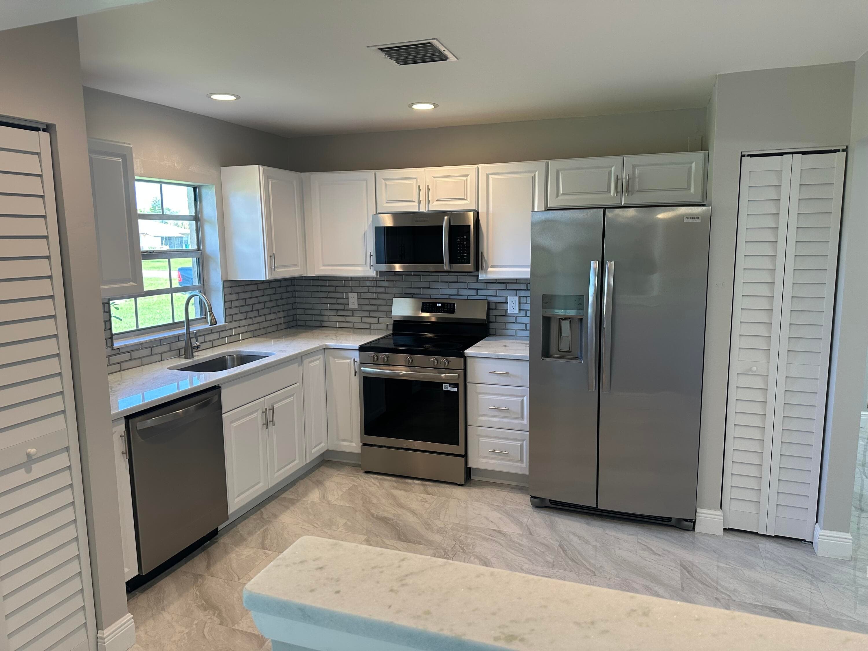 5796 Moss Court 7, Fort Pierce, FL 34982 — photo 3 of 15