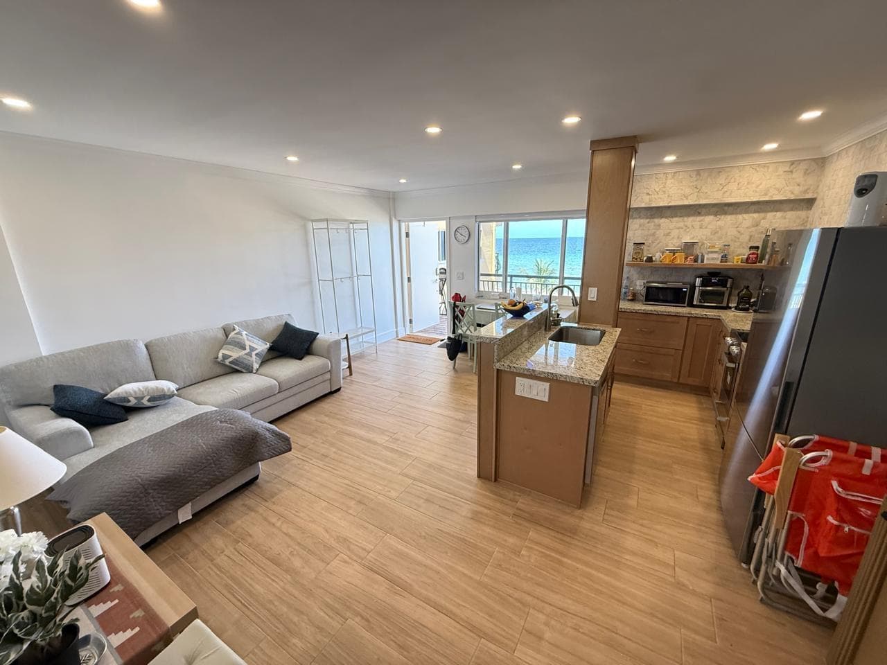1815 N Surf Road 402, Hollywood, FL 33019 — photo 13 of 35