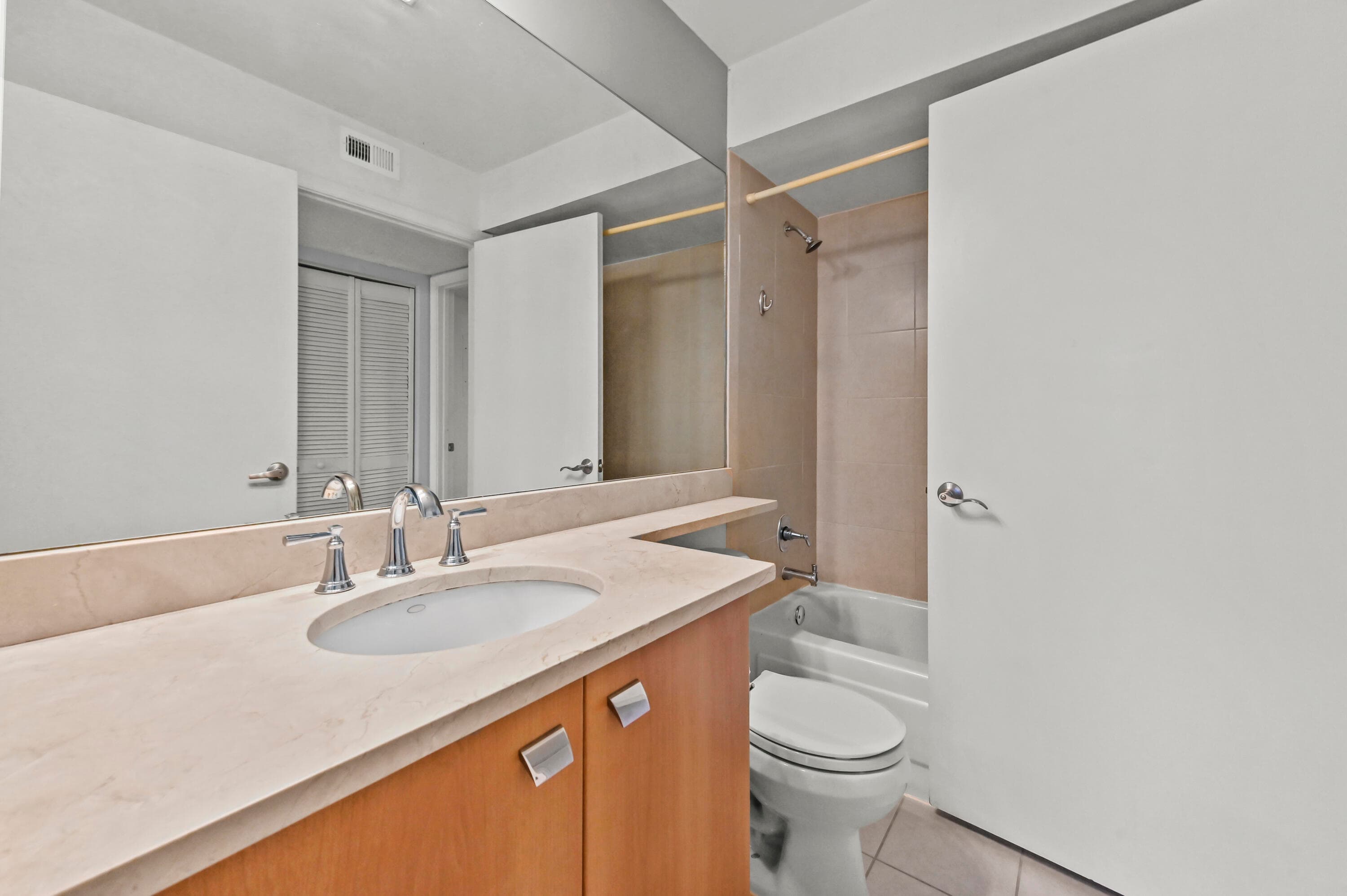 1055 Crystal Way A, Delray Beach, FL 33444 — photo 22 of 28