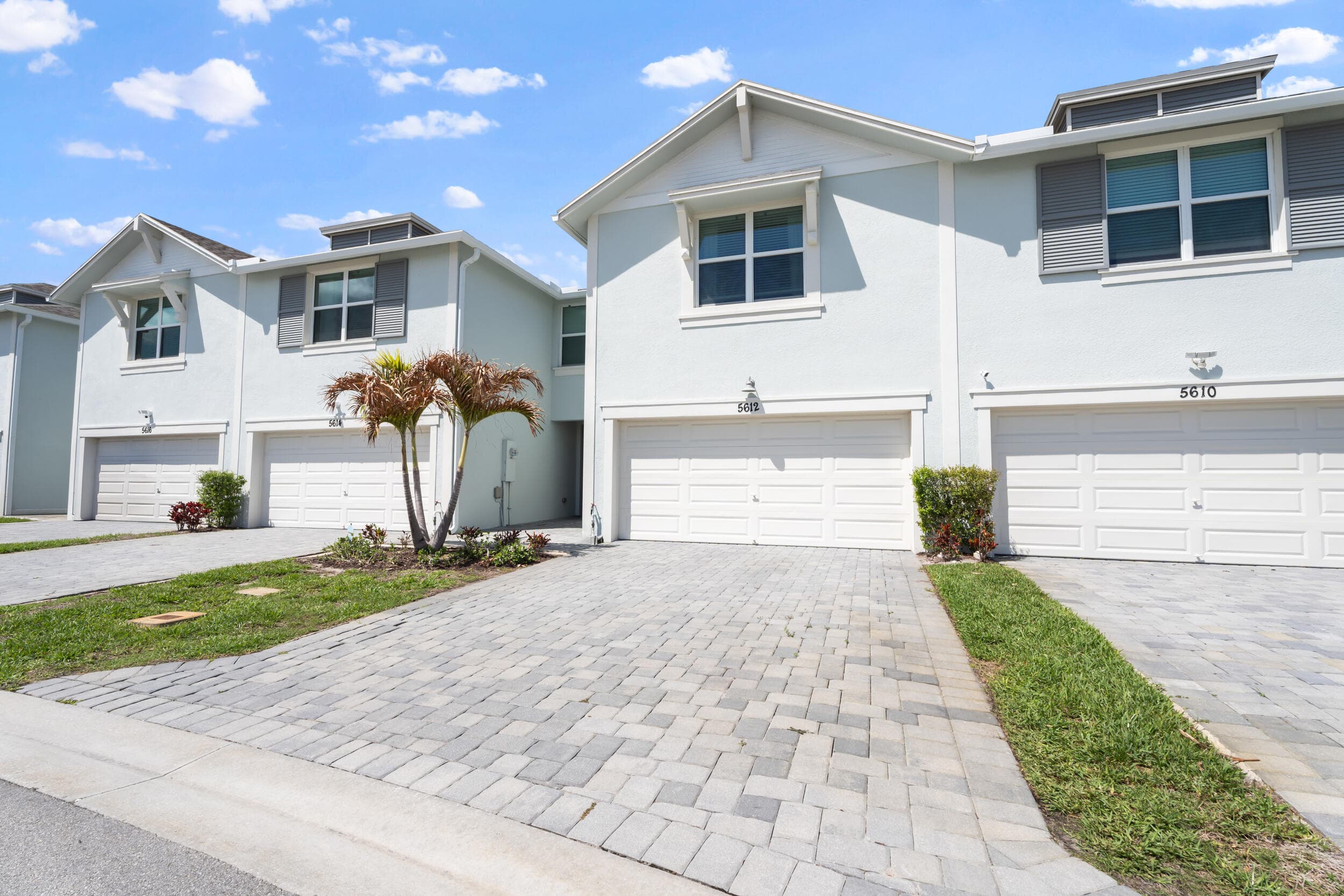 5612 SE Edgewater Circle, Stuart, FL 34997 — photo 4 of 27