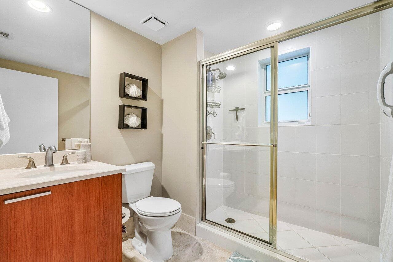 2650 Lake Shore Drive 206, Riviera Beach, FL 33404 — photo 26 of 59