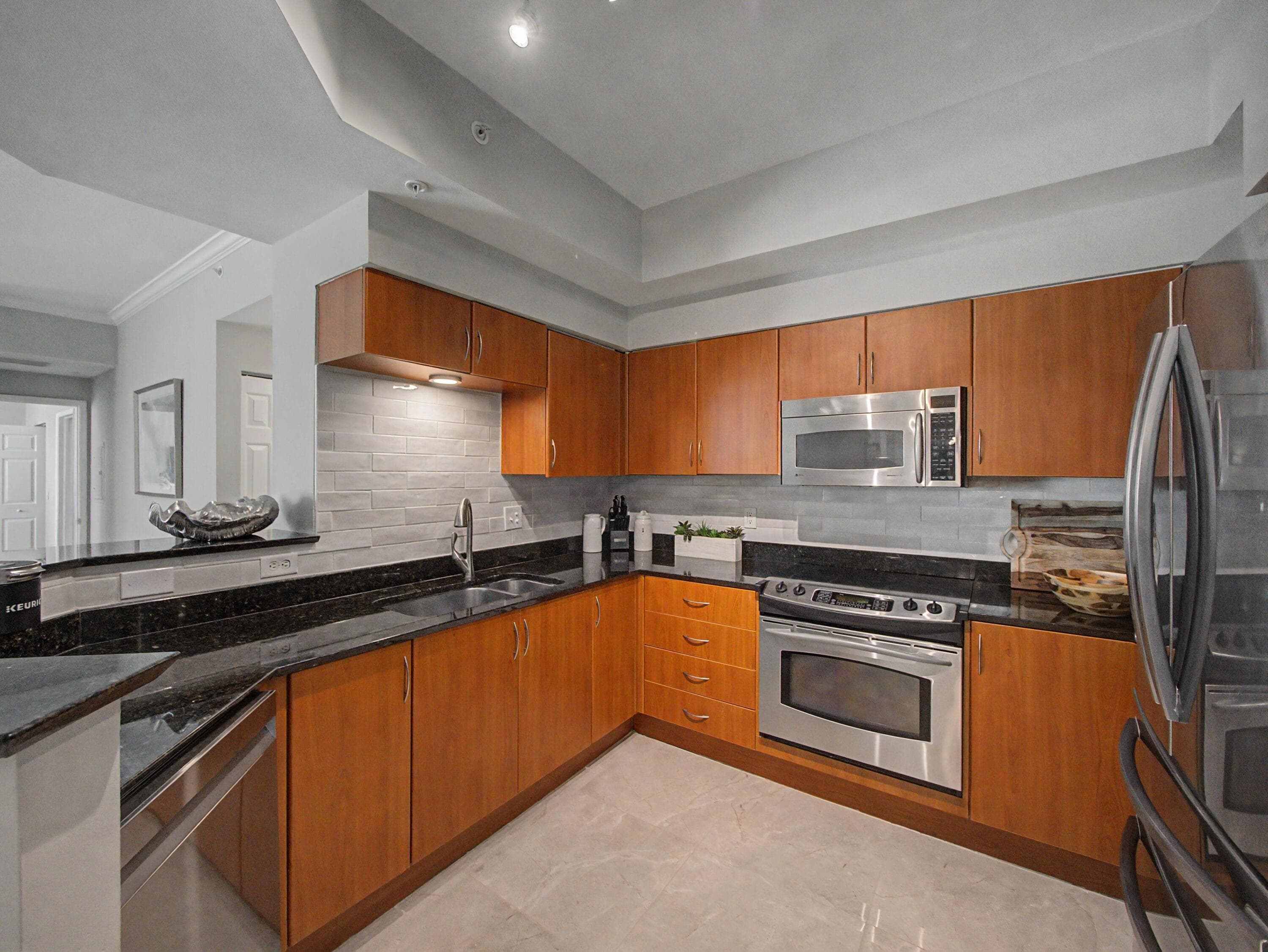806 E Windward Way Unit 308, Lantana, FL 33462 — photo 7 of 33