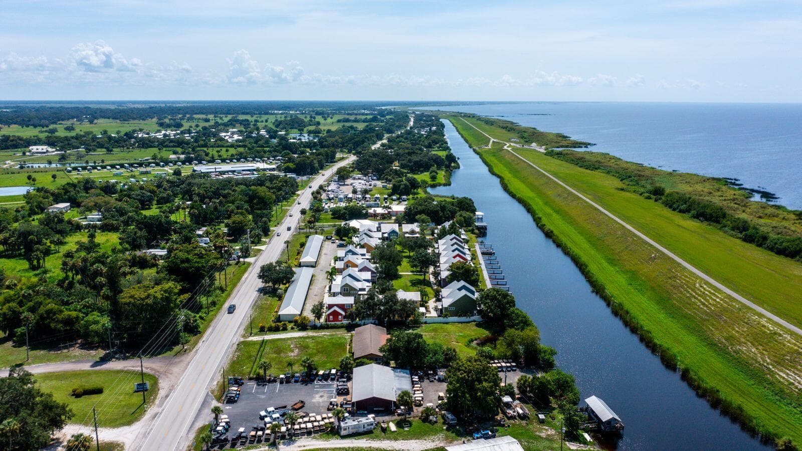 4334 Us-441, Okeechobee, FL 34974 — photo 3 of 40