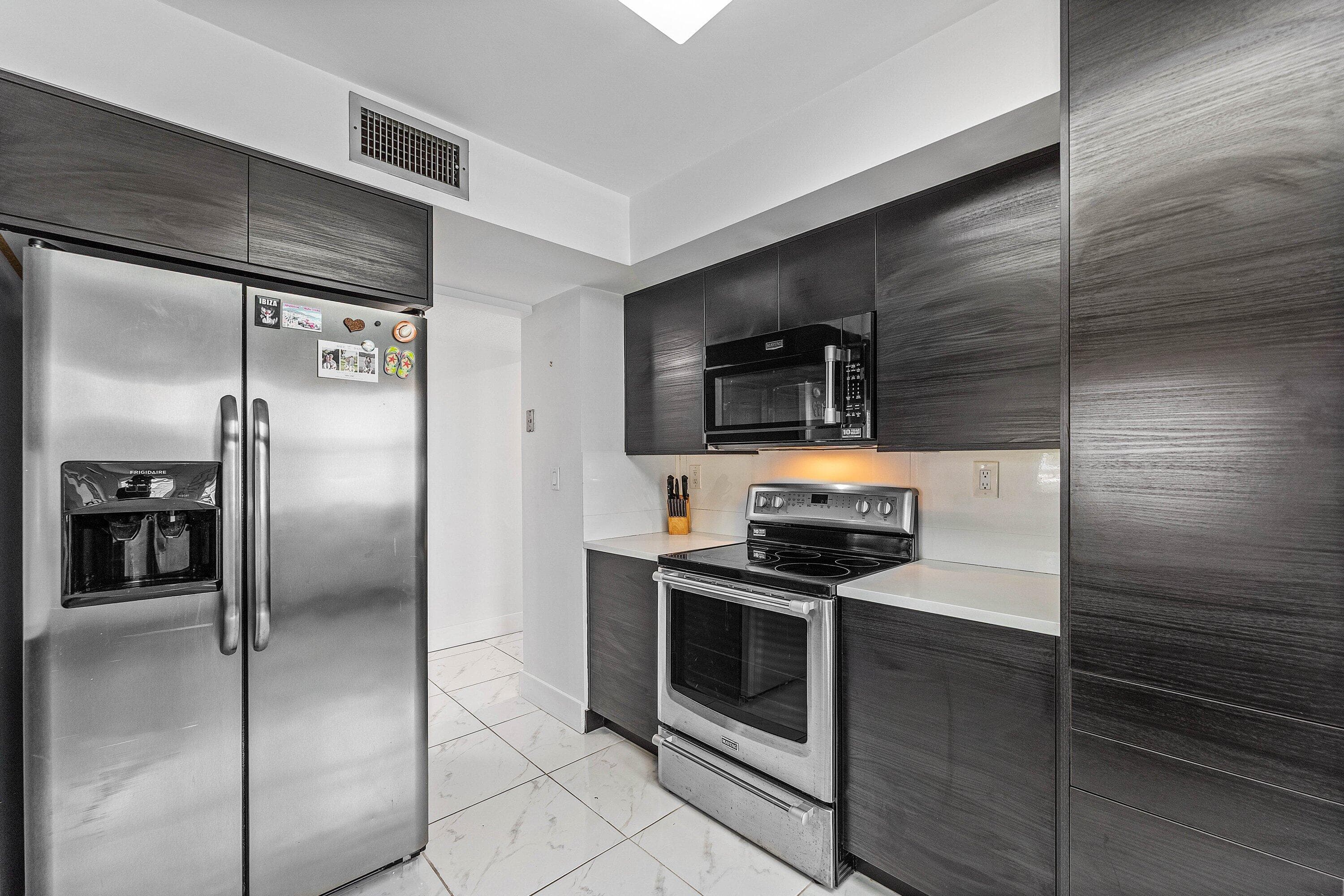 6614 Villa Sonrisa Drive 123, Boca Raton, FL 33433 — photo 8 of 42
