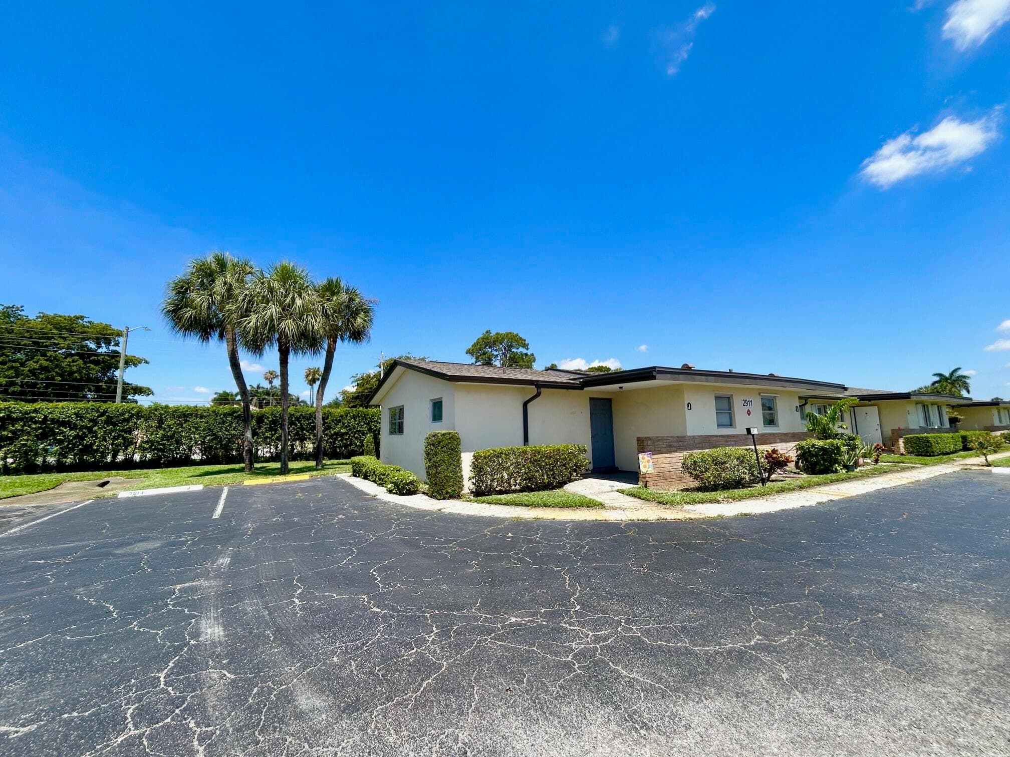 2911 Ashley Dr W J, West Palm Beach, FL 33415 — photo 18 of 31