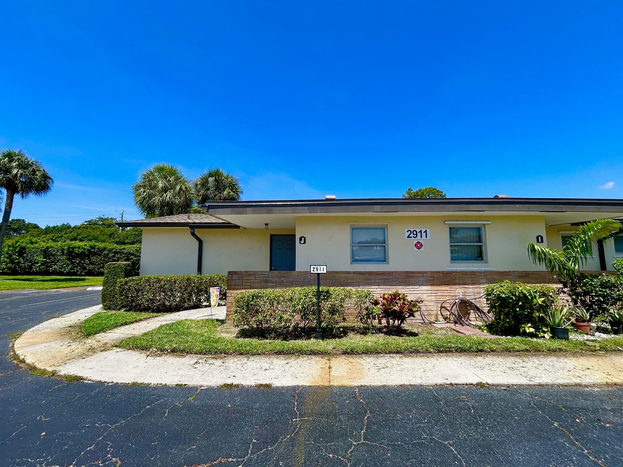 2911 Ashley Dr W J, West Palm Beach, FL 33415 — photo 19 of 31