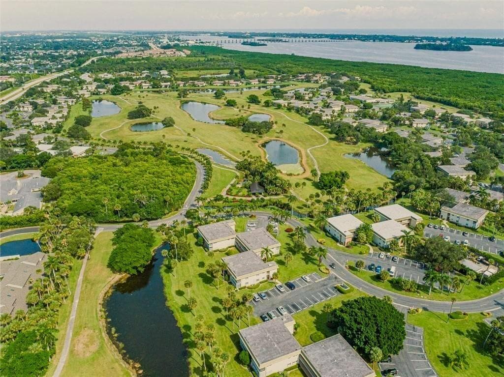 3 Vista Gardens Trail 203, Vero Beach, FL 32962 — photo 34 of 36