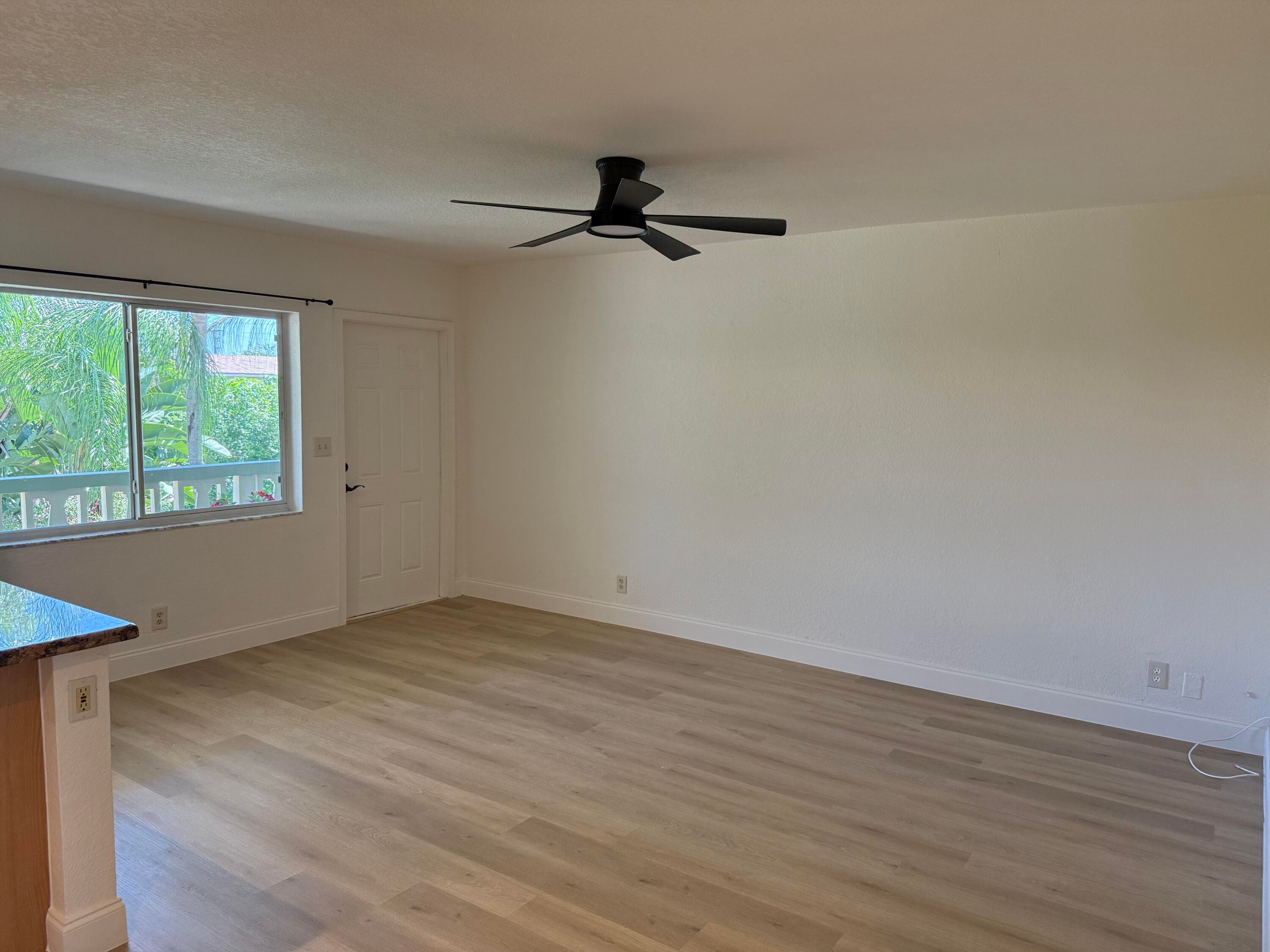1423 Holly Heights Drive 13, Fort Lauderdale, FL 33304 — photo 7 of 19