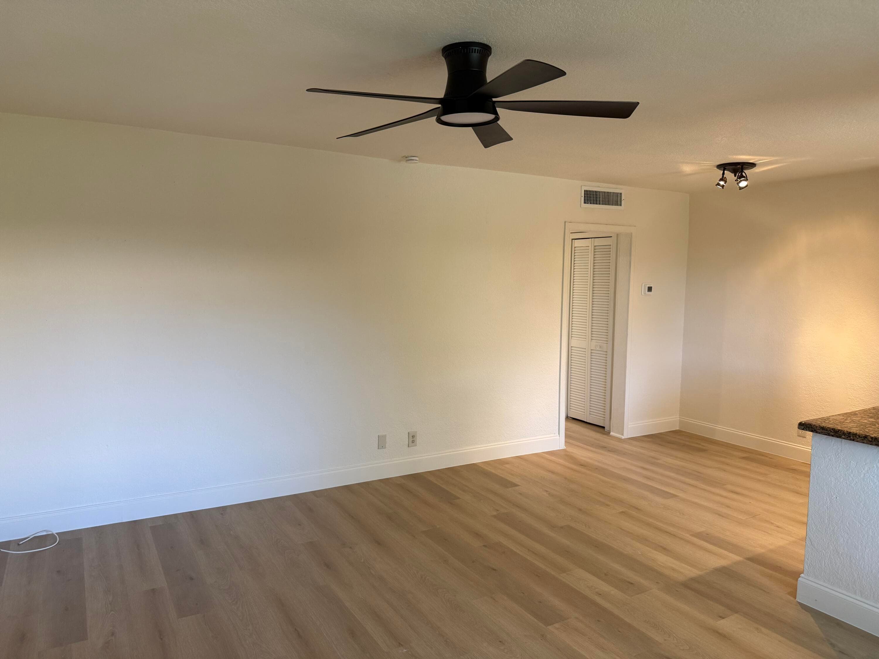 1423 Holly Heights Drive 13, Fort Lauderdale, FL 33304 — photo 8 of 19