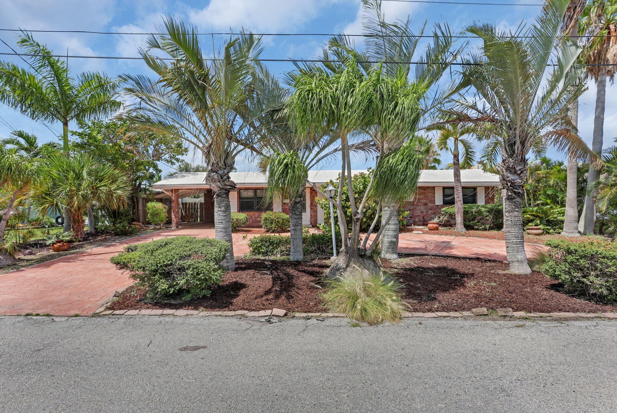 1701 NE 63rd Court, Fort Lauderdale, FL 33334 — photo 2 of 34