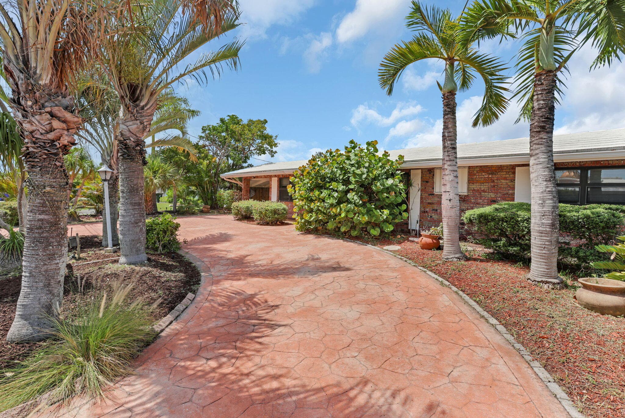 1701 NE 63rd Court, Fort Lauderdale, FL 33334 — photo 3 of 34