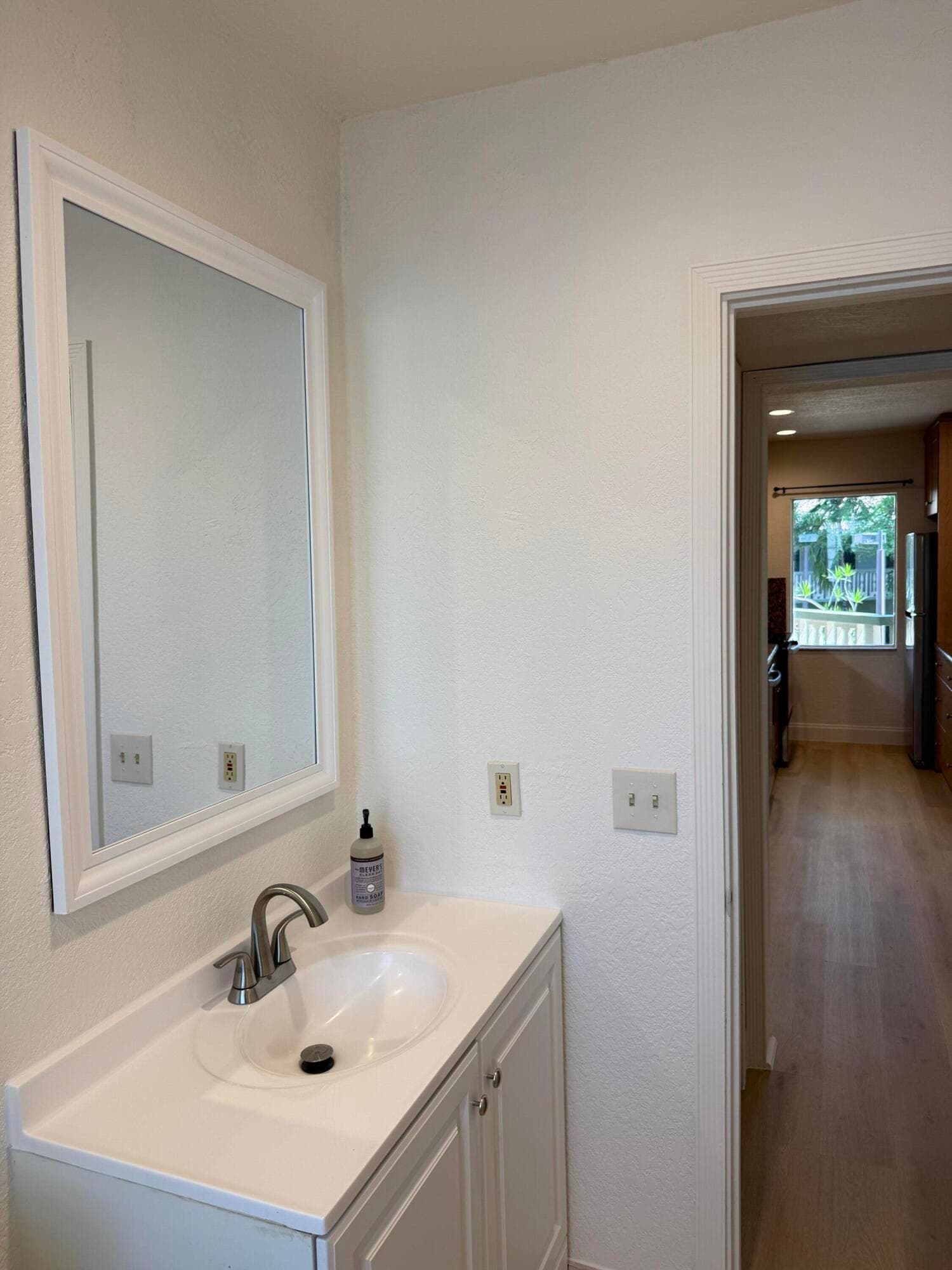 1423 Holly Heights Drive 13, Fort Lauderdale, FL 33304 — photo 11 of 19