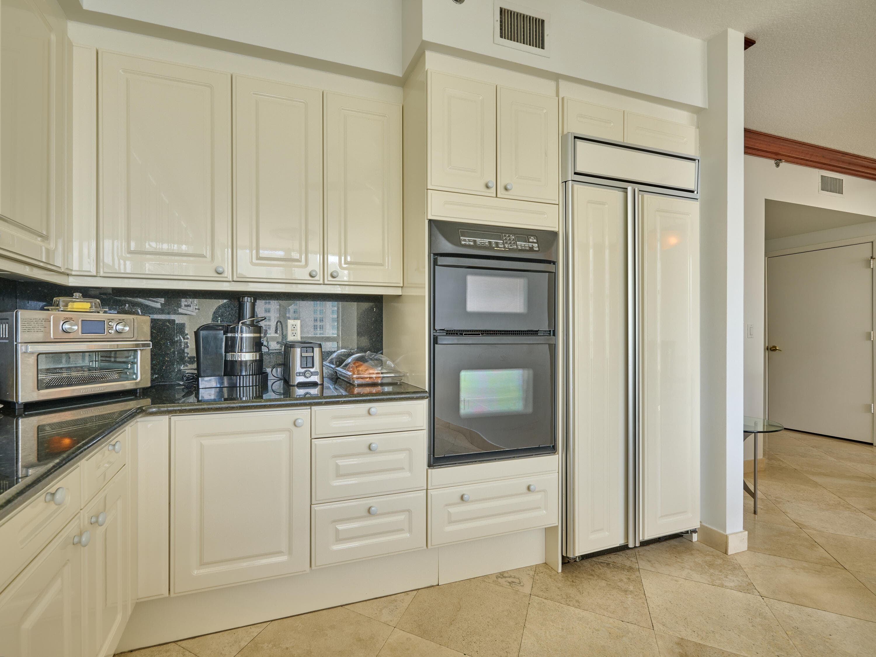 3720 S Ocean Boulevard 907, Highland Beach, FL 33487 — photo 10 of 28
