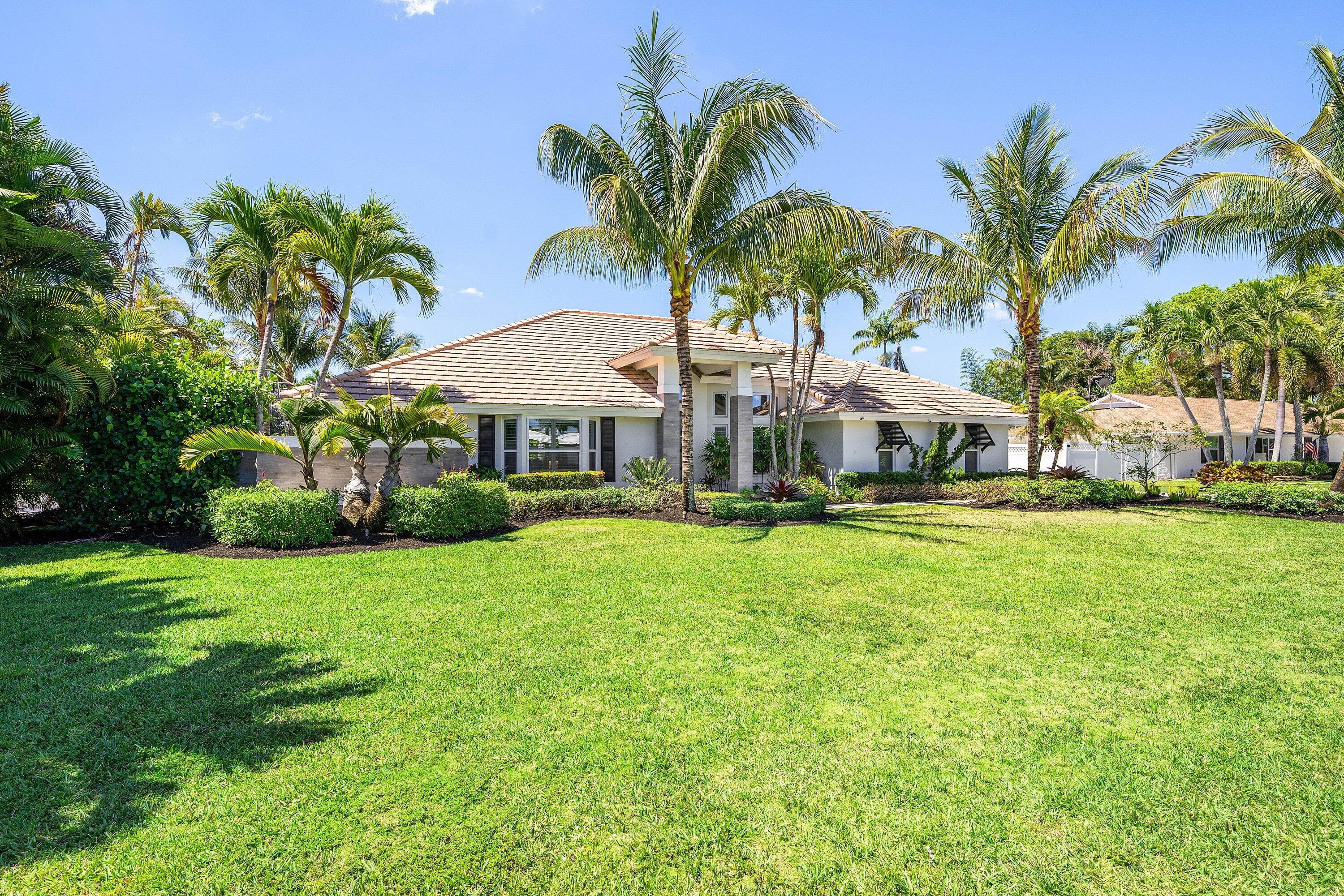 916 SW 37th Court, Boynton Beach, FL 33435 — photo 5 of 62