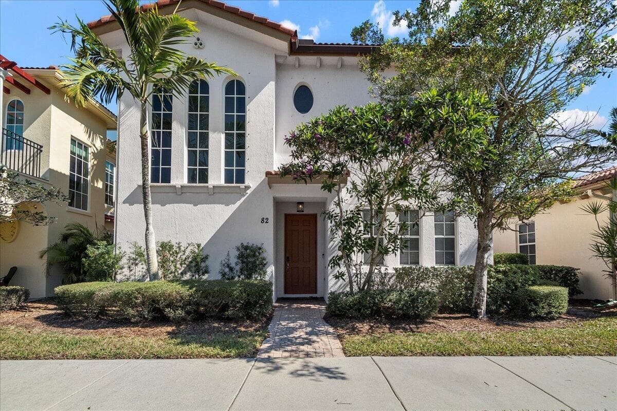82 Stoney Drive, Palm Beach Gardens, FL 33410 — photo 1 of 46