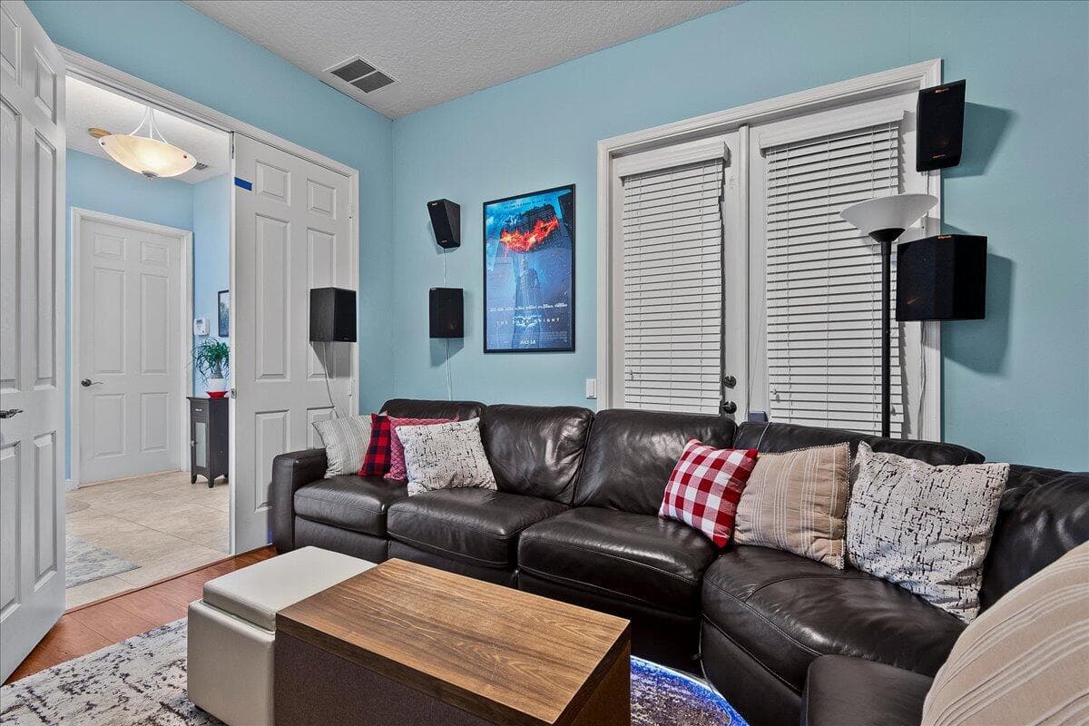 82 Stoney Drive, Palm Beach Gardens, FL 33410 — photo 11 of 46