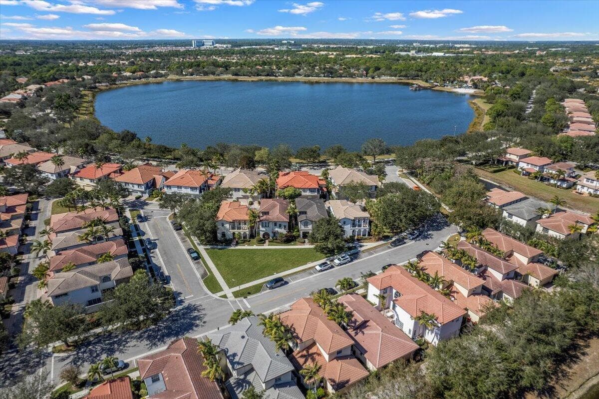 82 Stoney Drive, Palm Beach Gardens, FL 33410 — photo 31 of 46