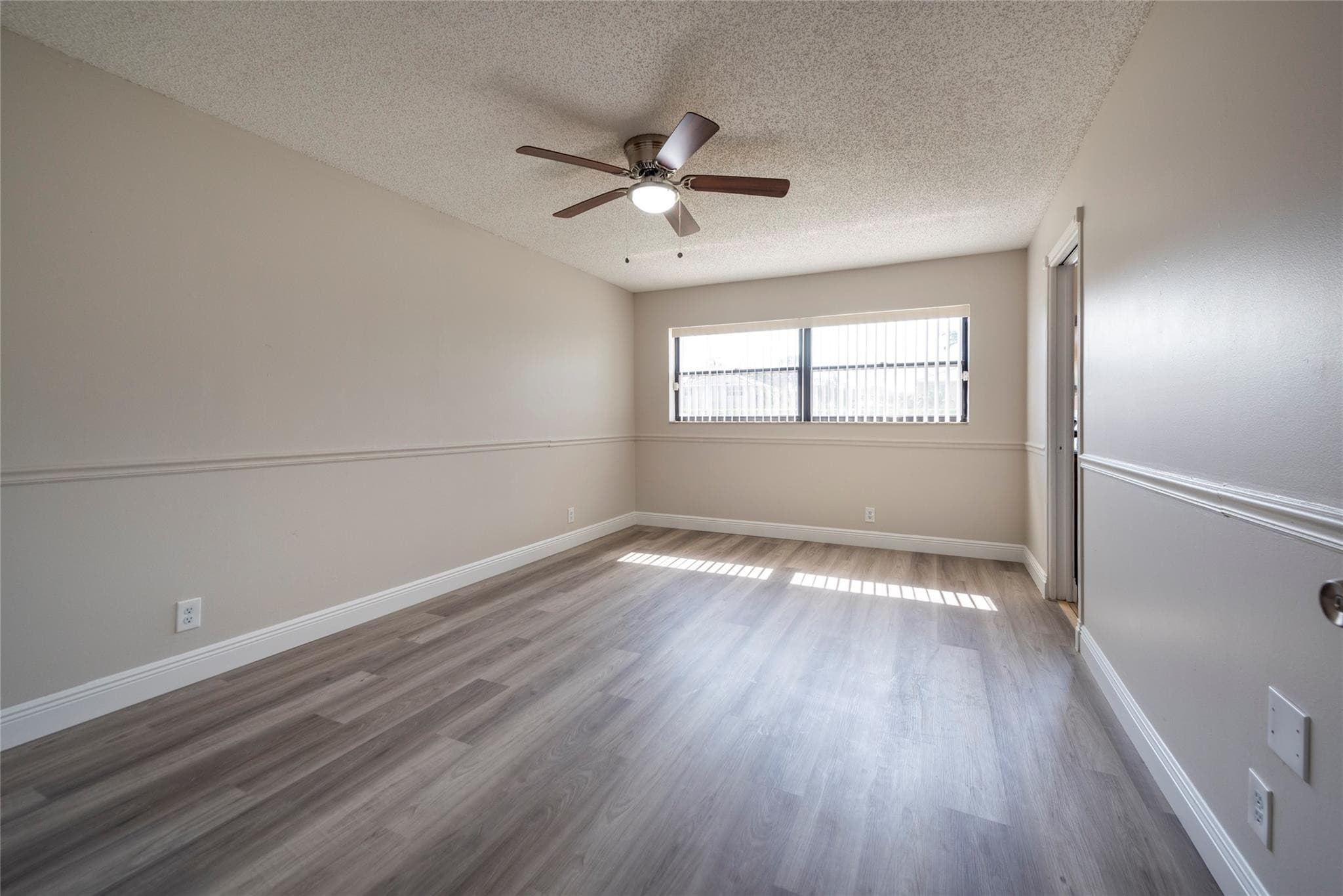 2101 NW 101st Terrace, Pembroke Pines, FL 33026 — photo 9 of 31