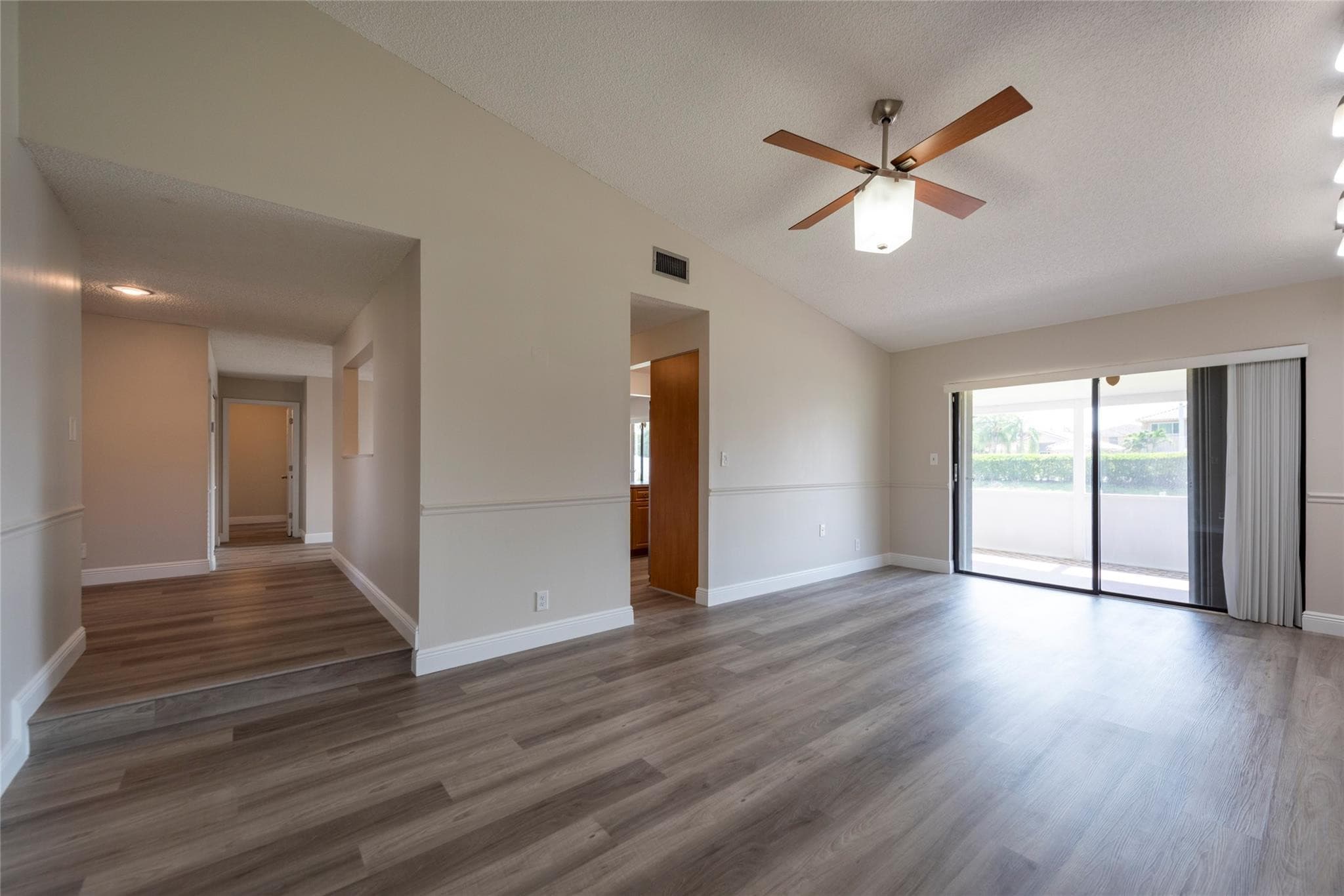 2101 NW 101st Terrace, Pembroke Pines, FL 33026 — photo 18 of 31