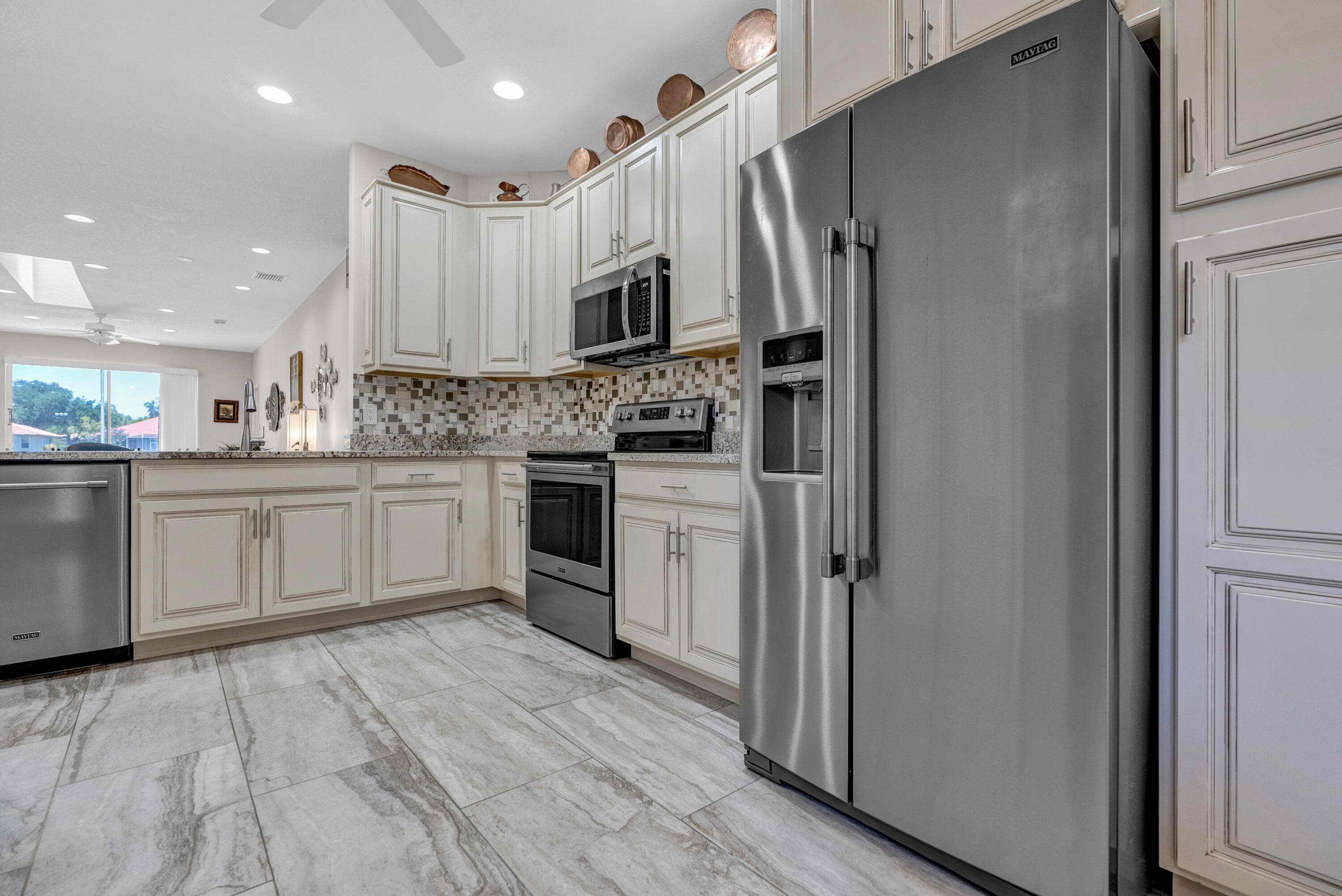 9532 N Crescent View Dr Drive N, Boynton Beach, FL 33437 — photo 8 of 50
