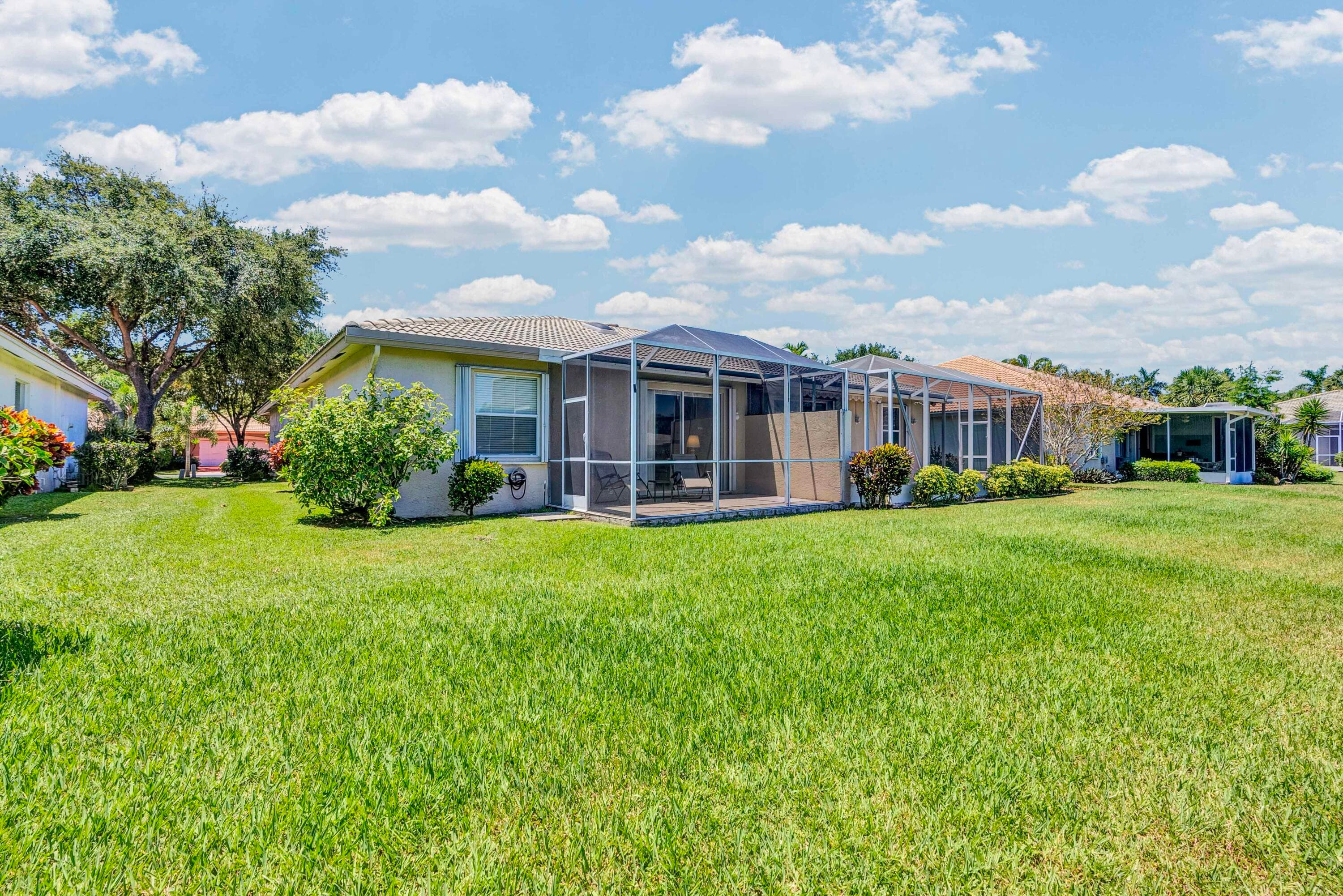9532 N Crescent View Dr Drive N, Boynton Beach, FL 33437 — photo 32 of 50